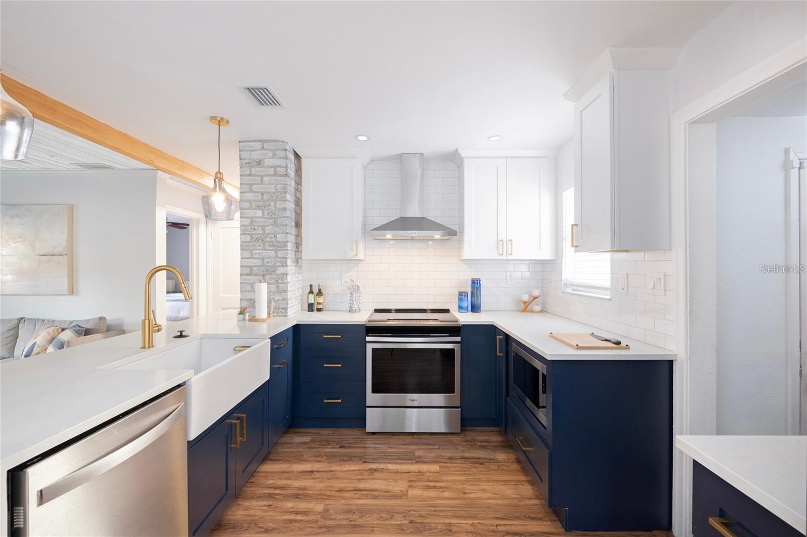 THOMAS D L SUB - Residential Lease