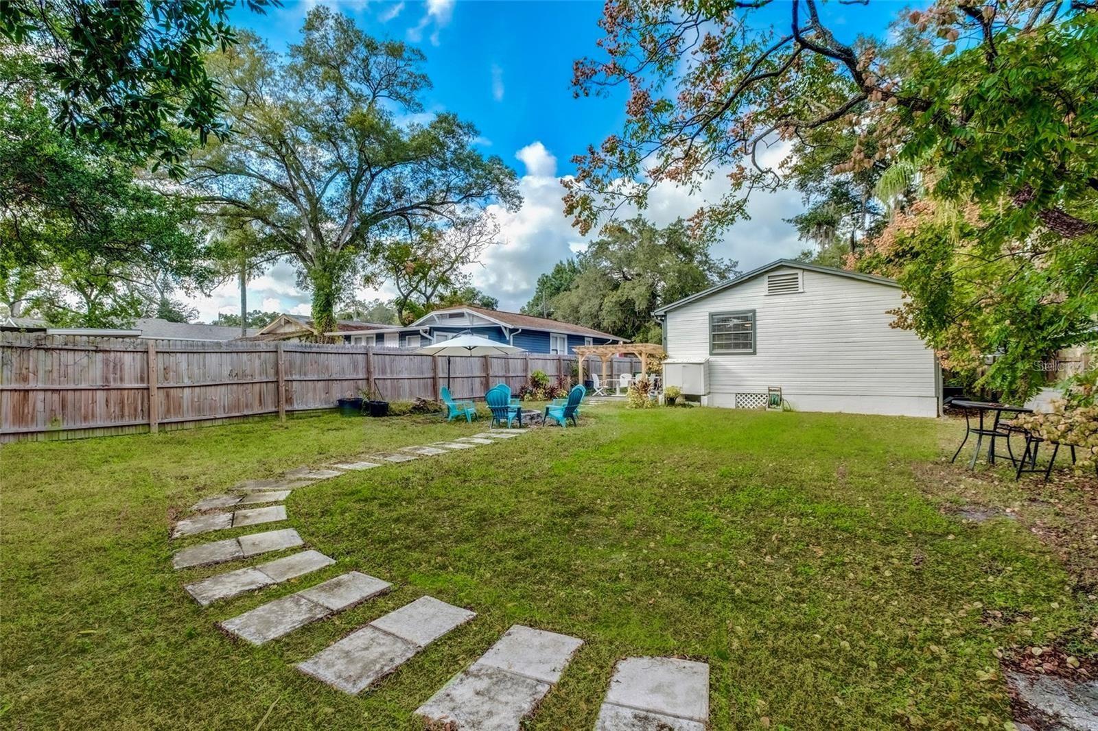 THOMAS D L SUB - Residential Lease