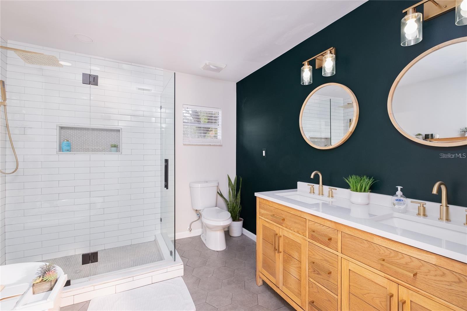 THOMAS D L SUB - Residential Lease