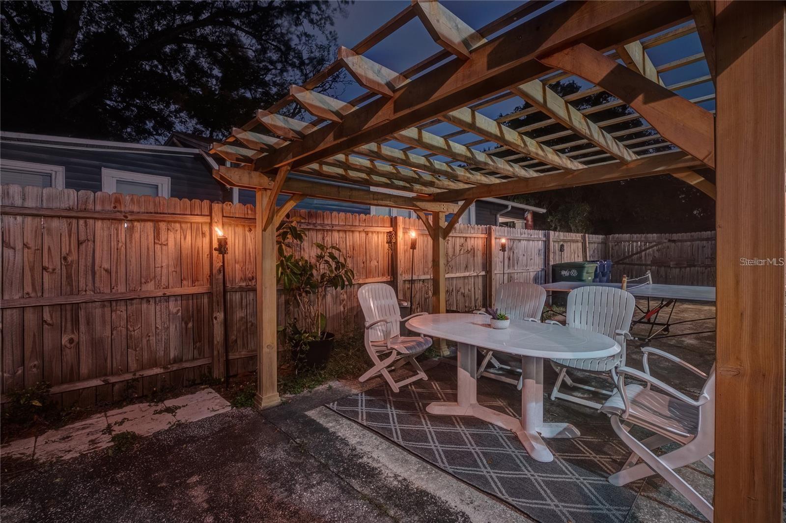 THOMAS D L SUB - Residential Lease