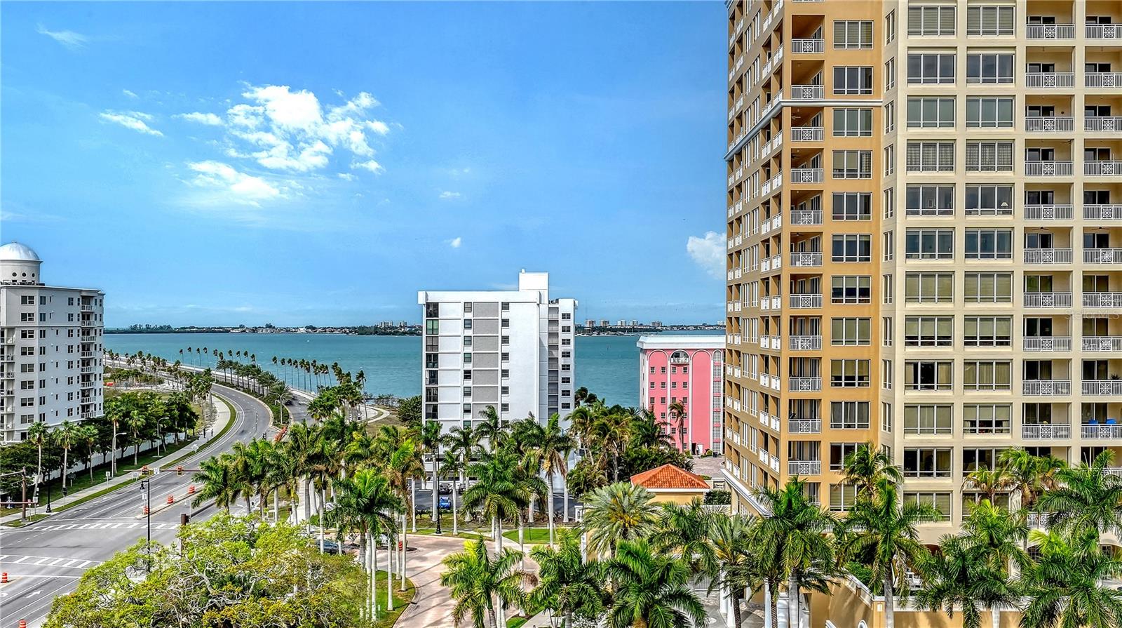 ONE WATERGATE - Residential