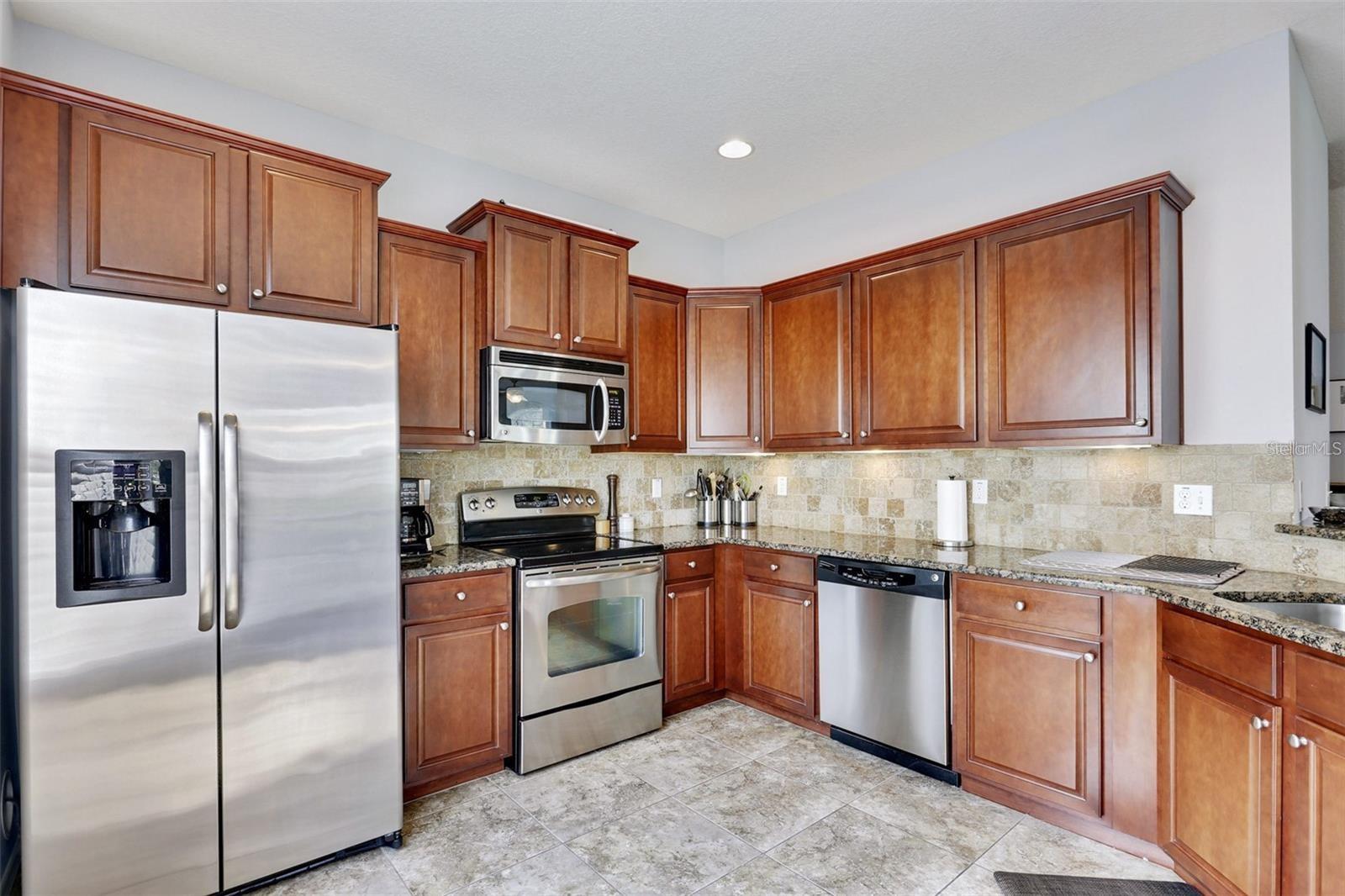 7001 INTERBAY BOULEVARD 257 - Photo 2