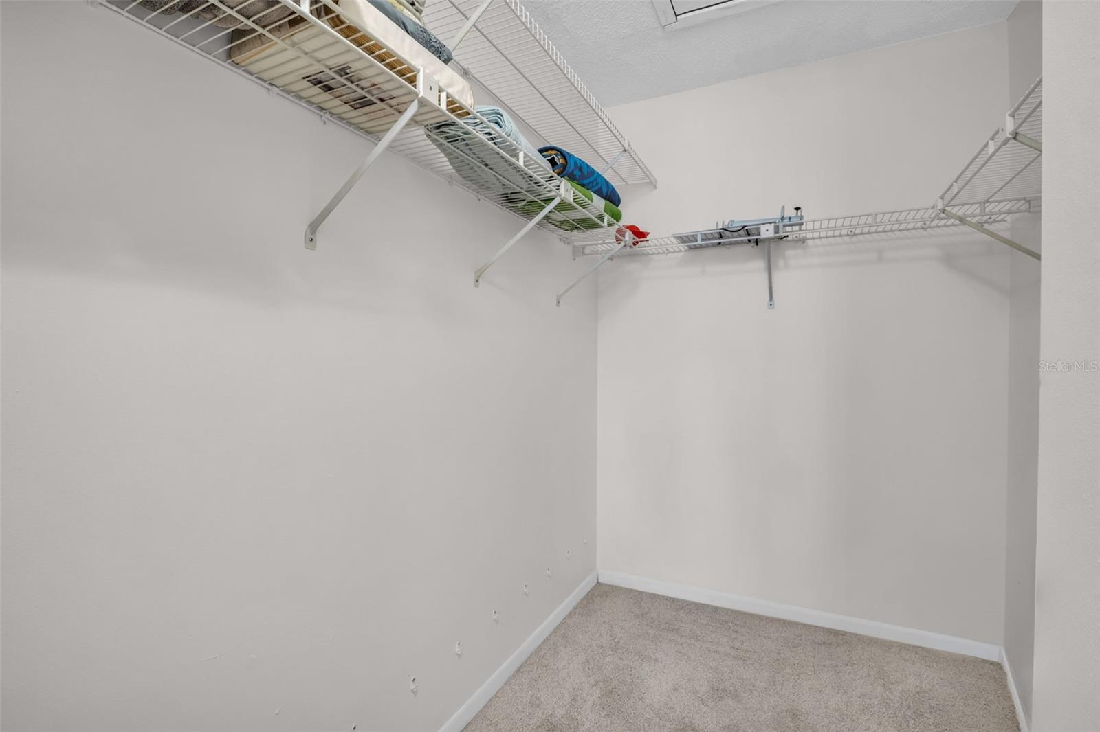 PINE RIDGE AT PALM HARBOR - Residential Lease
