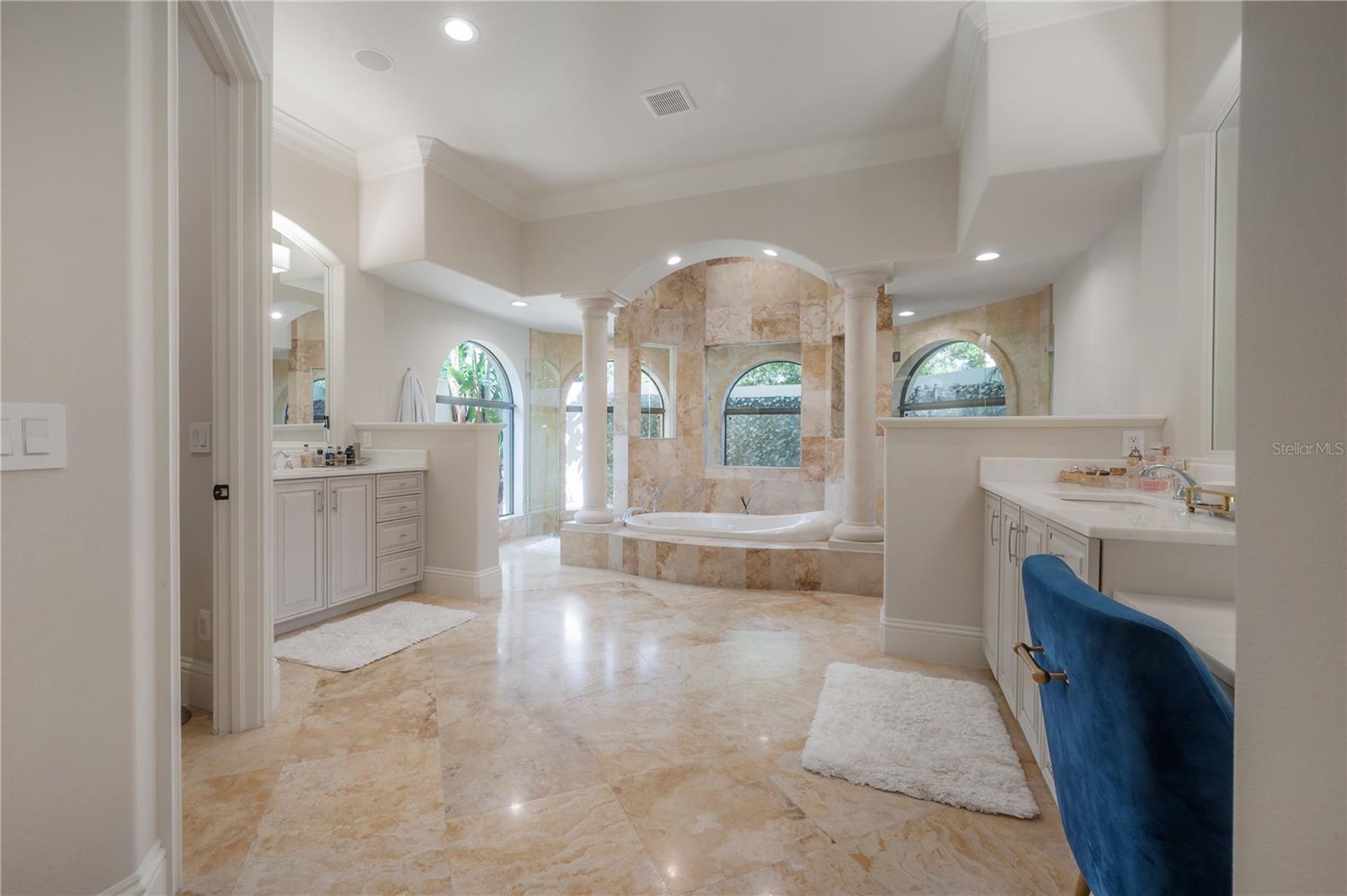 KEYSTONE SHORES ESTATES - Residential