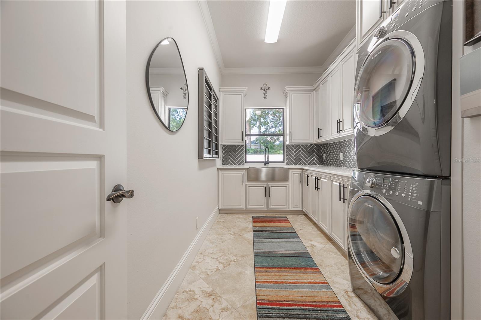 KEYSTONE SHORES ESTATES - Residential