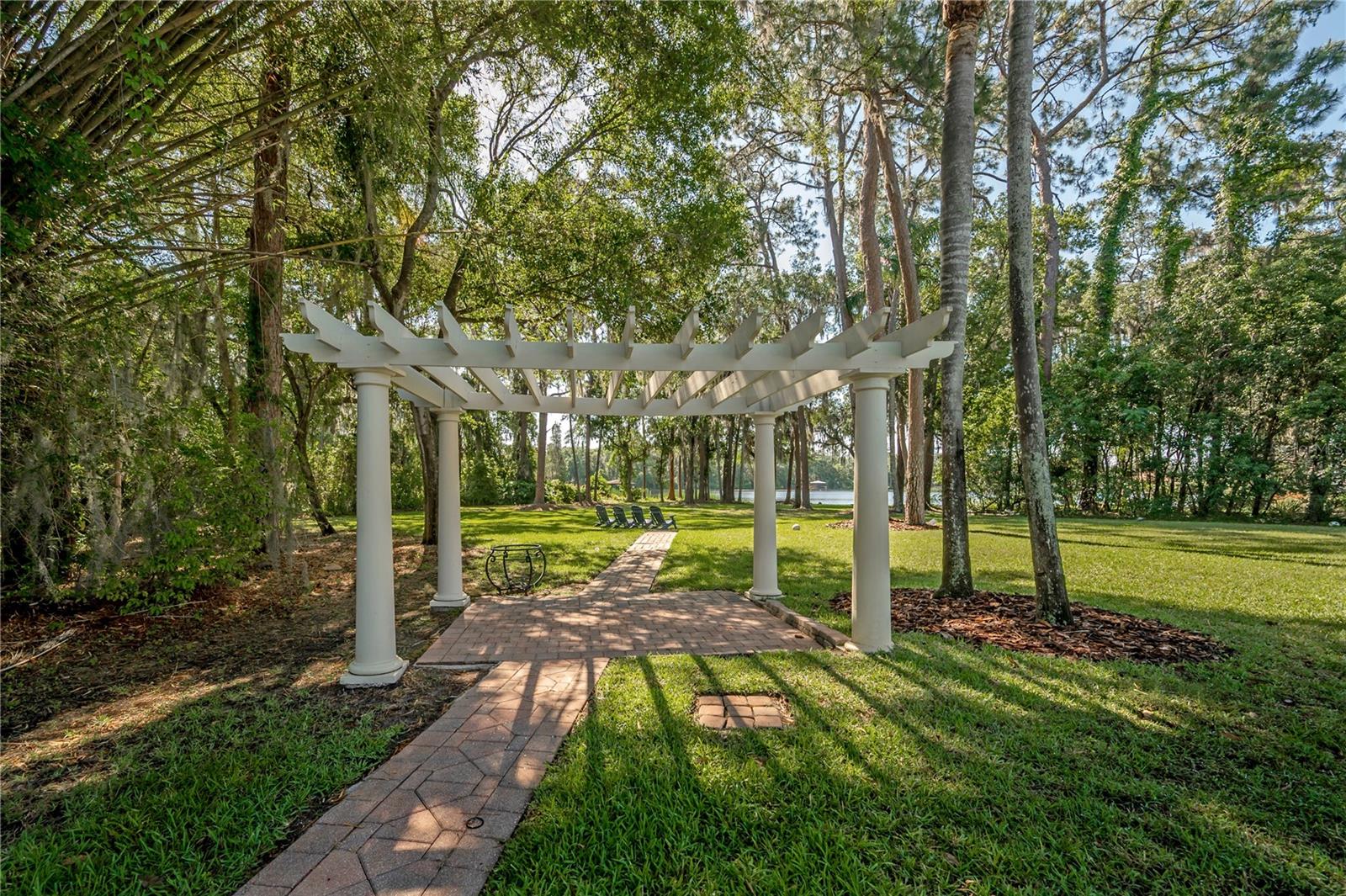 KEYSTONE SHORES ESTATES - Residential