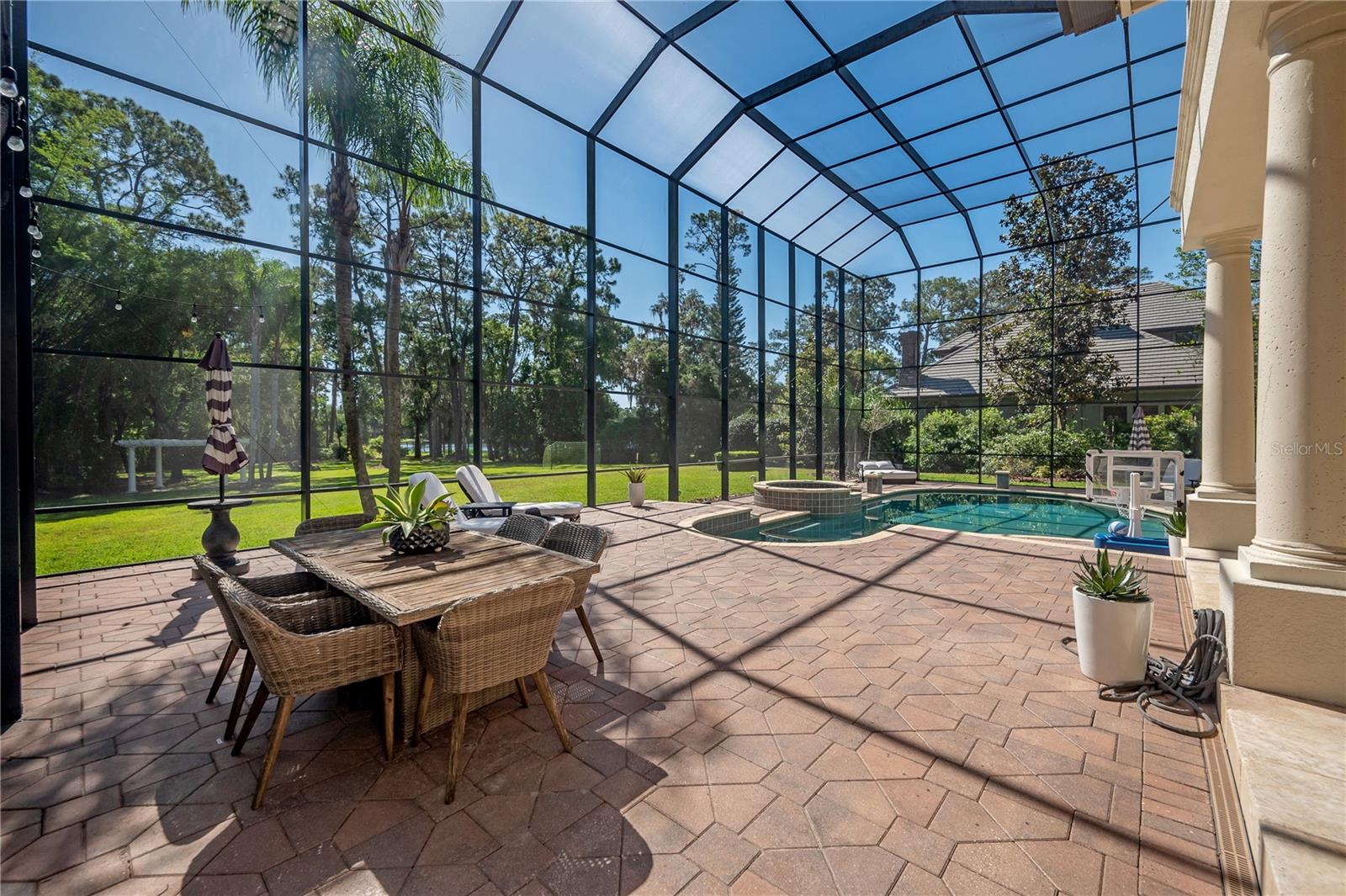 KEYSTONE SHORES ESTATES - Residential