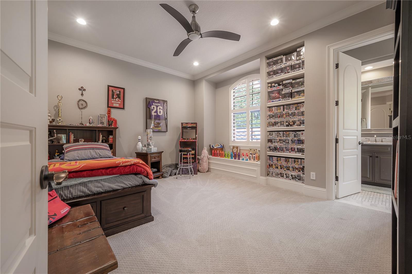 KEYSTONE SHORES ESTATES - Residential