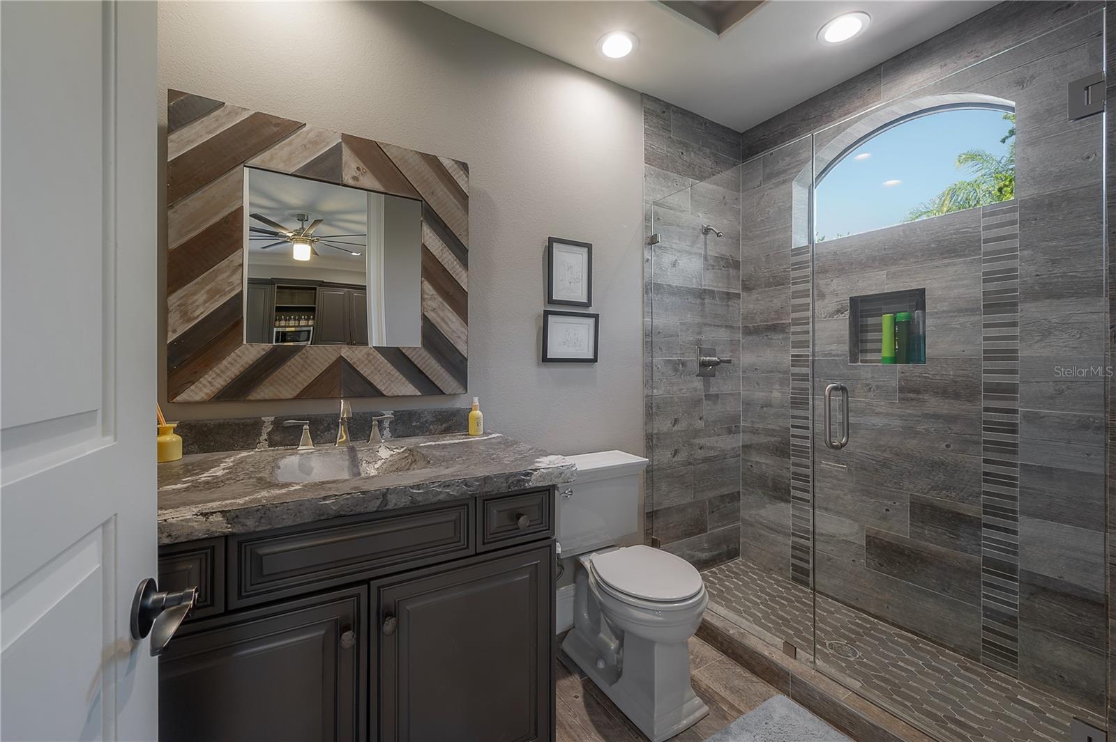 KEYSTONE SHORES ESTATES - Residential