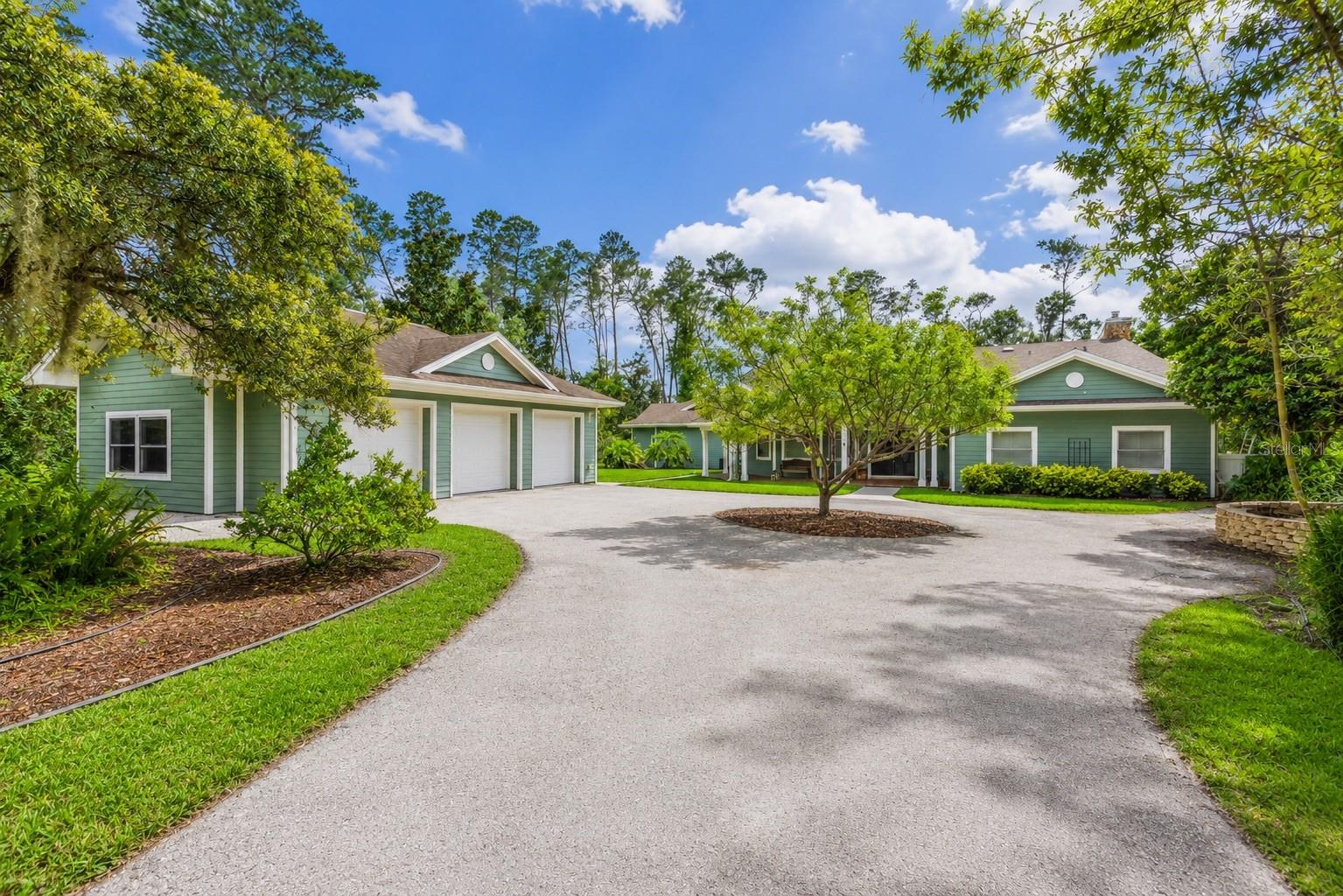 Photo 1 of 25 — 967 PINE HILL ROAD, PALM HARBOR, FL 34683