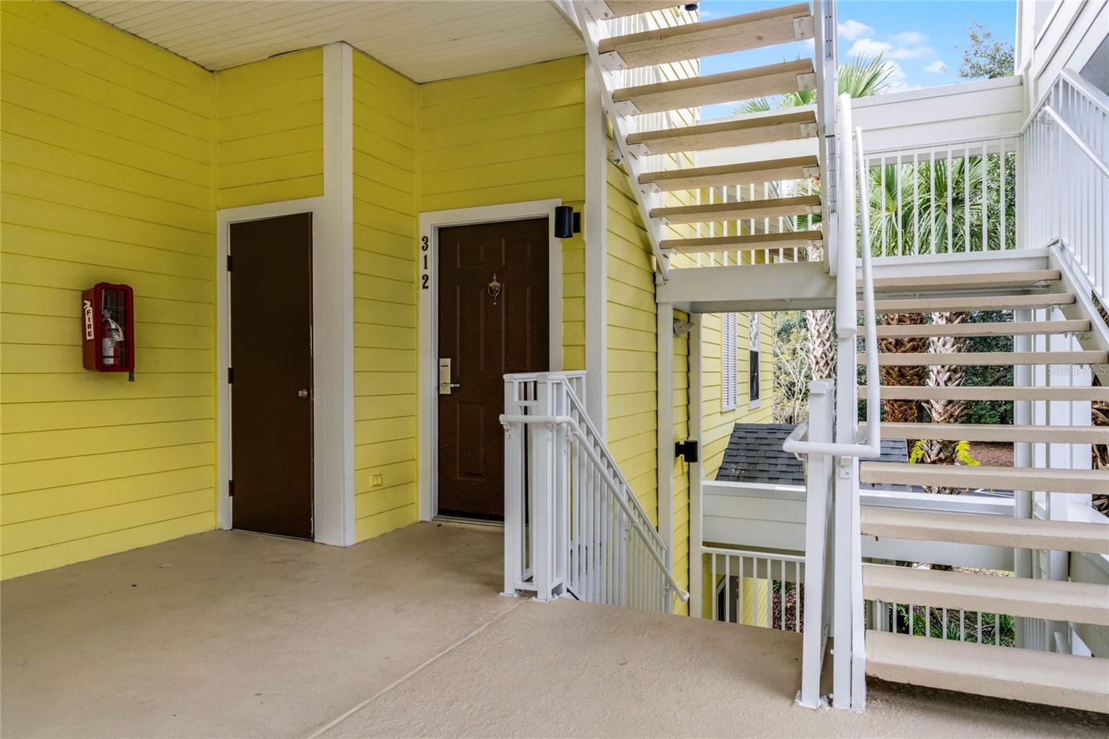 BAHAMA BAY - Residential