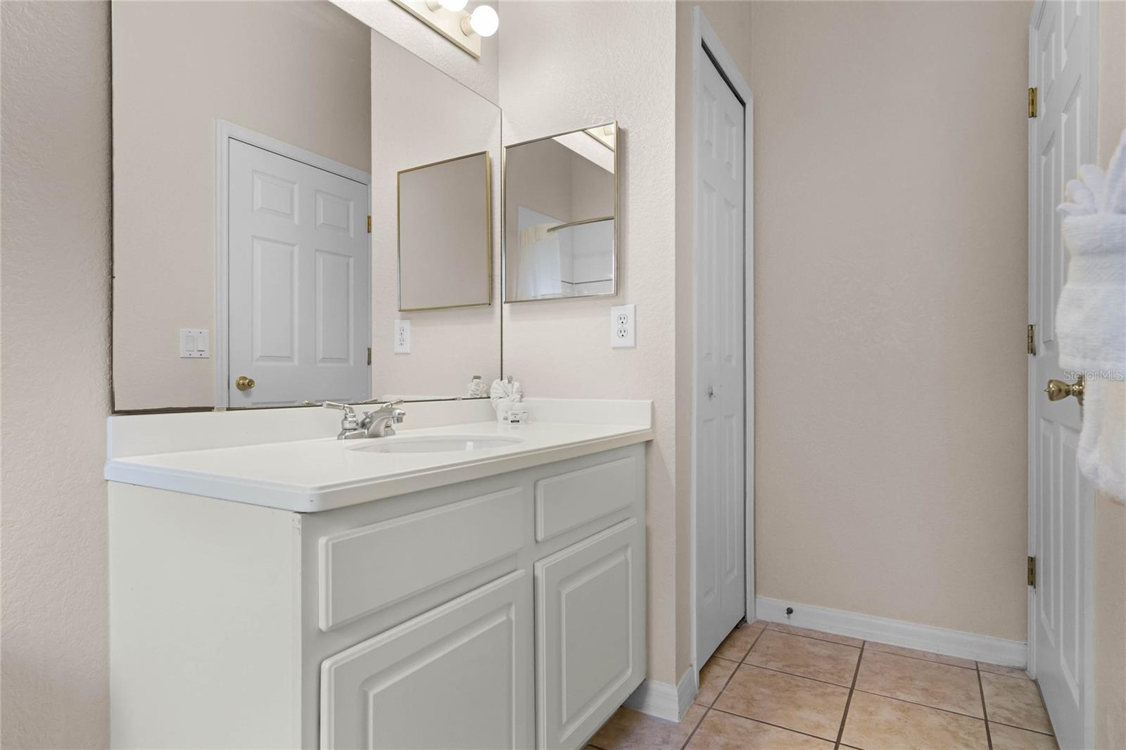 BAHAMA BAY - Residential