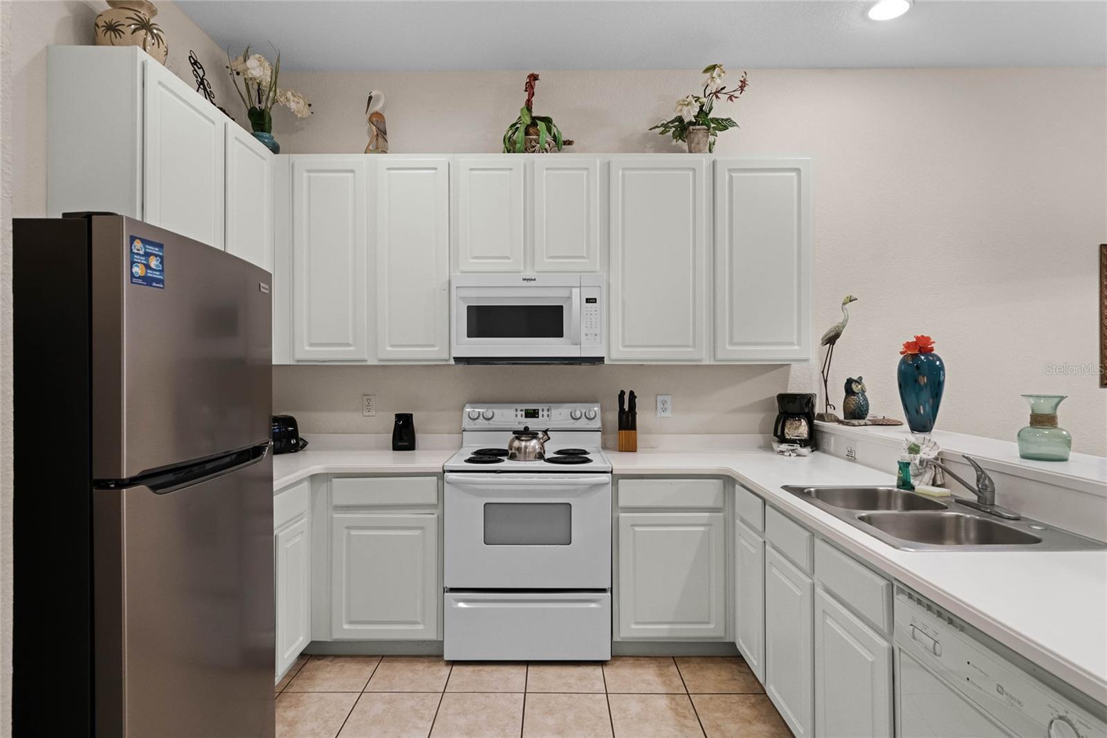 BAHAMA BAY - Residential