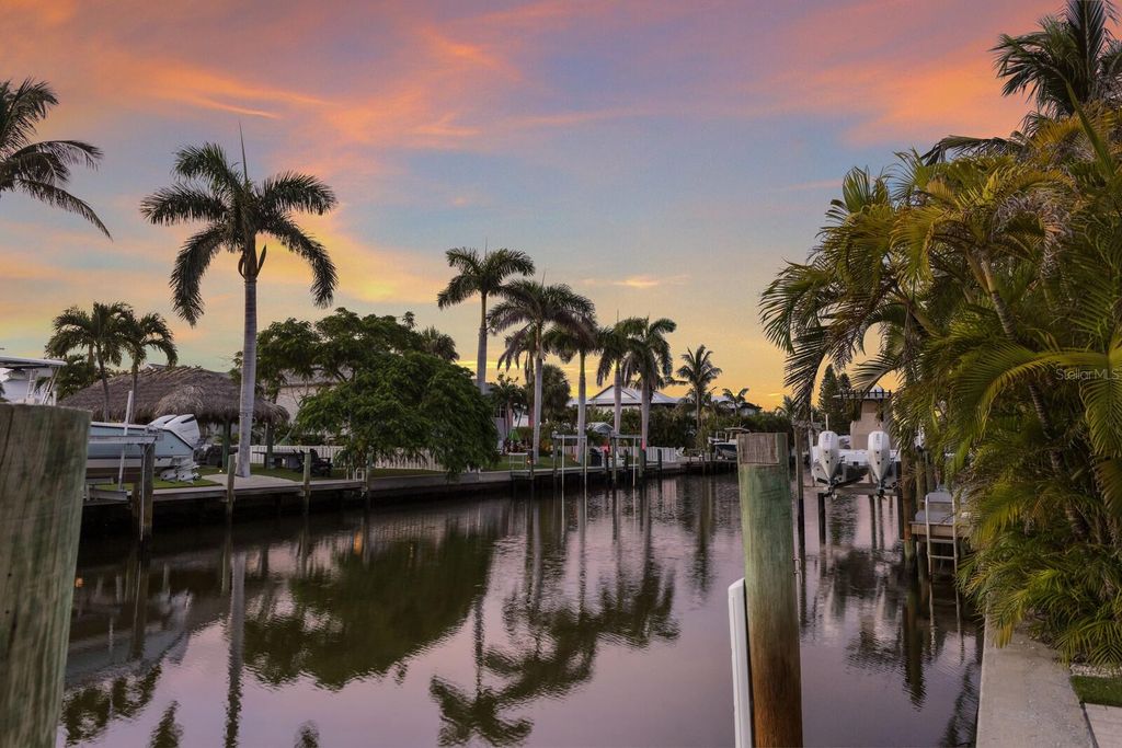 Photo of 212 Oak Avenue, Anna Maria, FL 34216 (MLS # A4659522)