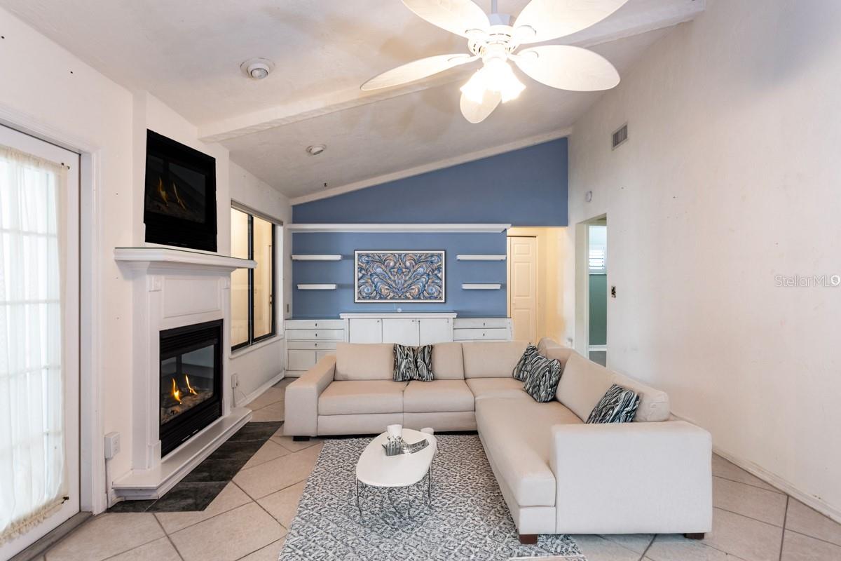 SLEEPY HOLLOW UNIT 01 - Residential