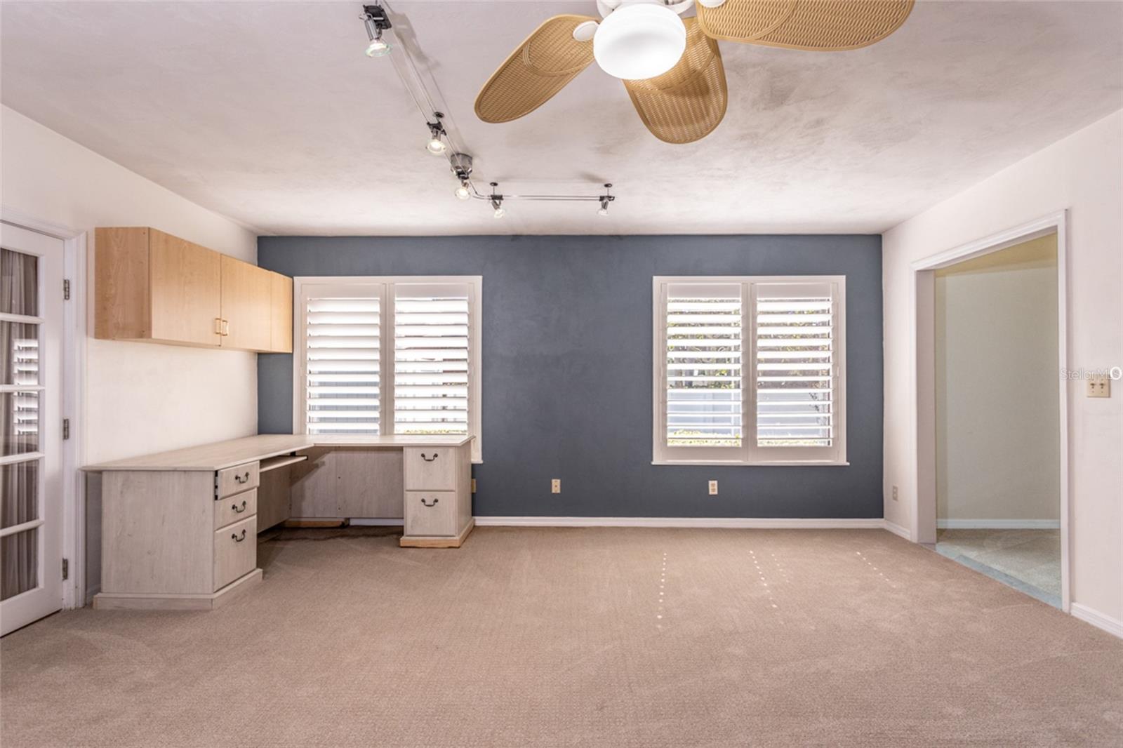 SLEEPY HOLLOW UNIT 01 - Residential