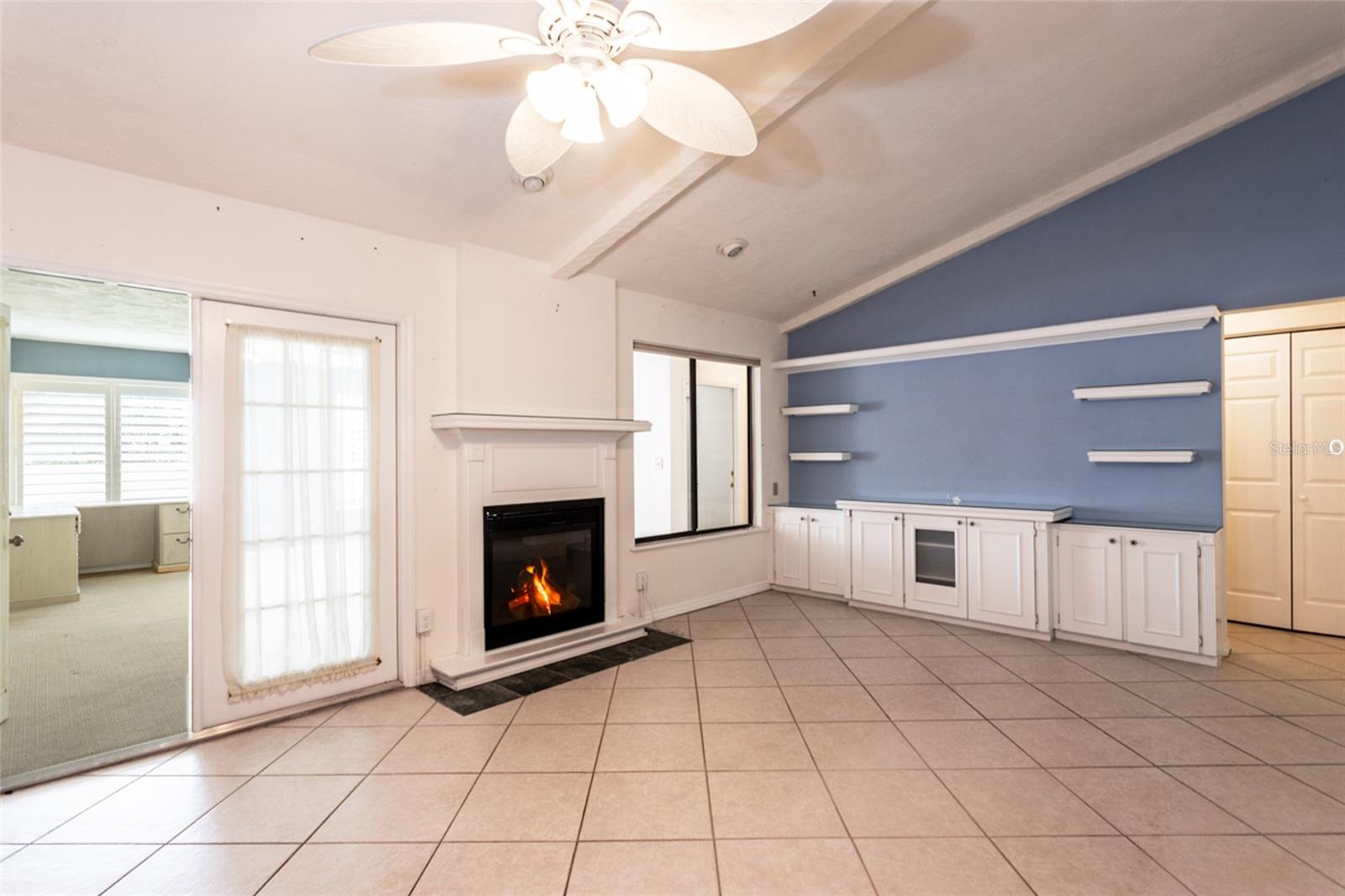 SLEEPY HOLLOW UNIT 01 - Residential