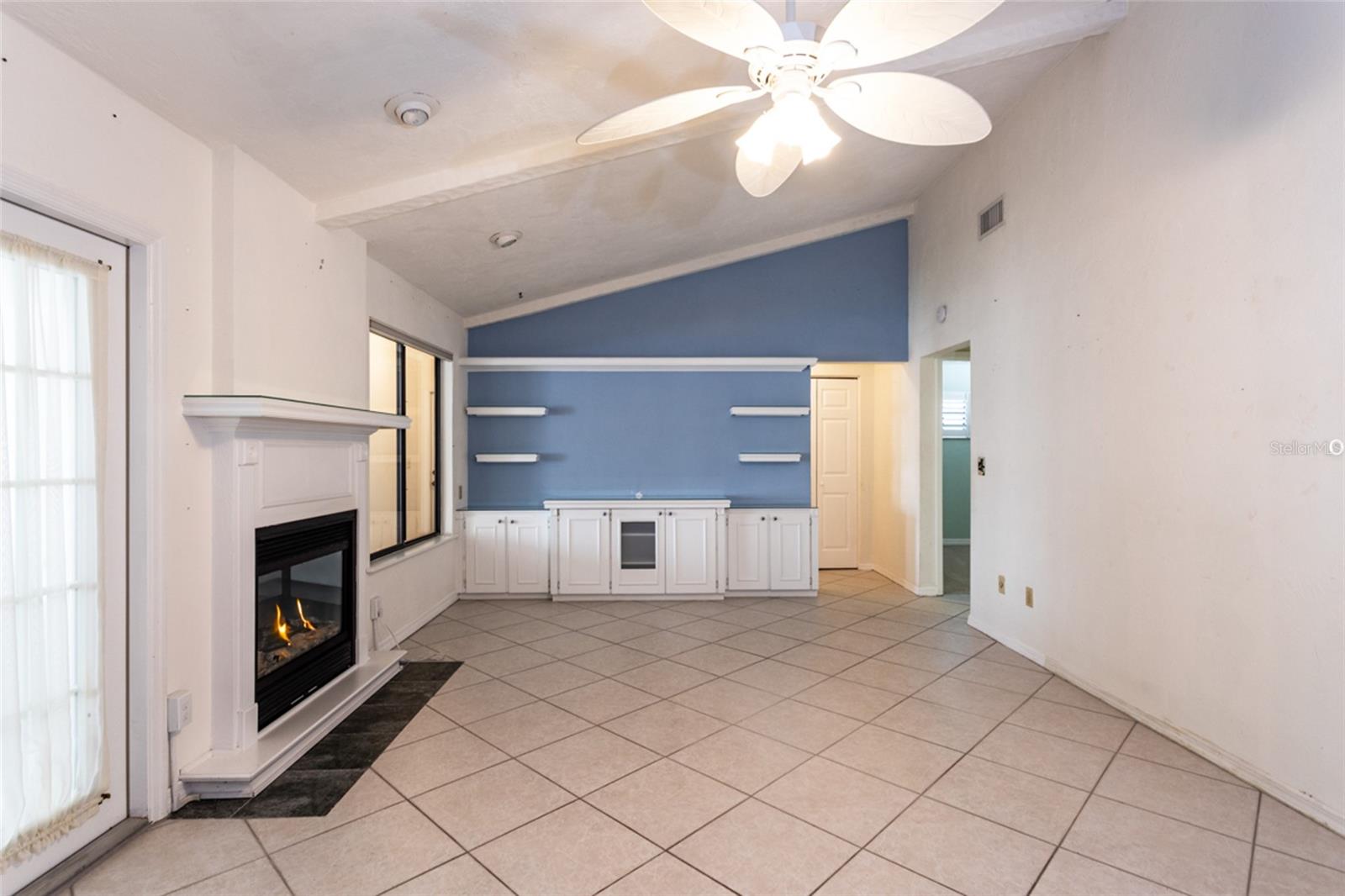 SLEEPY HOLLOW UNIT 01 - Residential