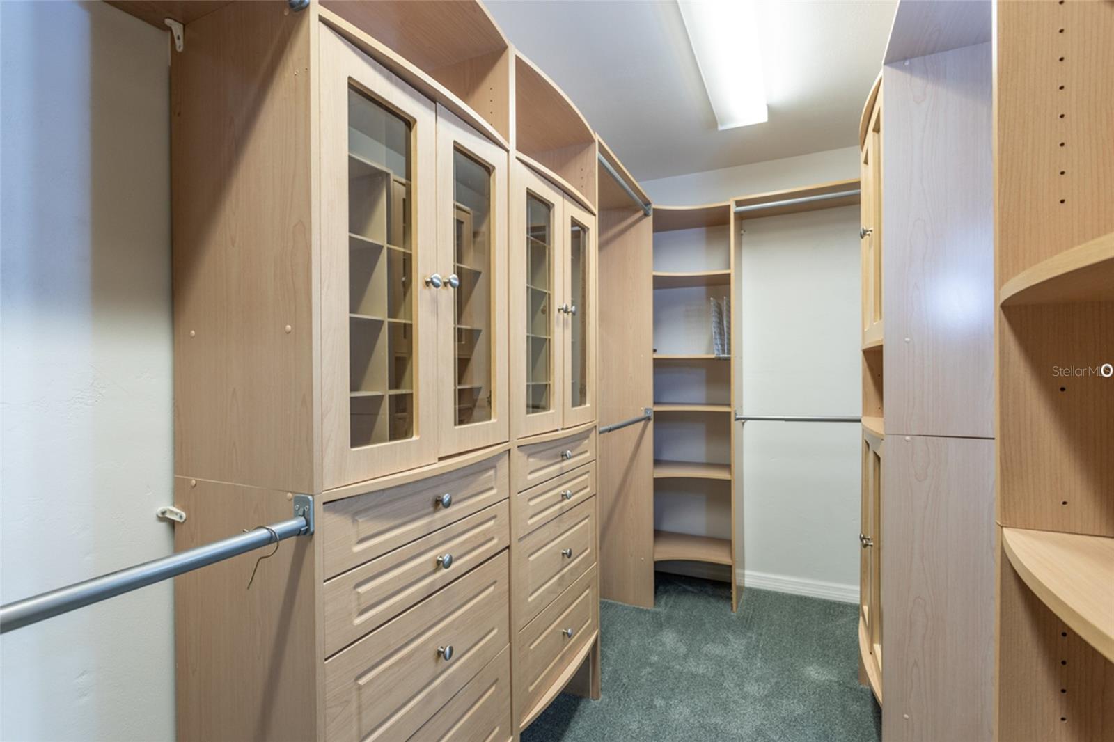 SLEEPY HOLLOW UNIT 01 - Residential