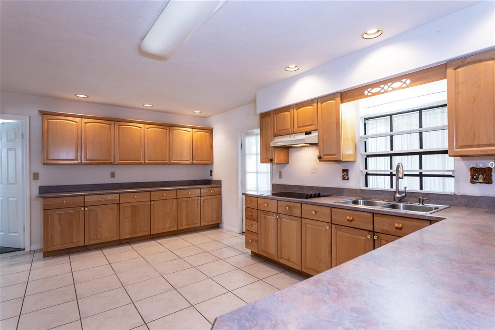 SLEEPY HOLLOW UNIT 01 - Residential