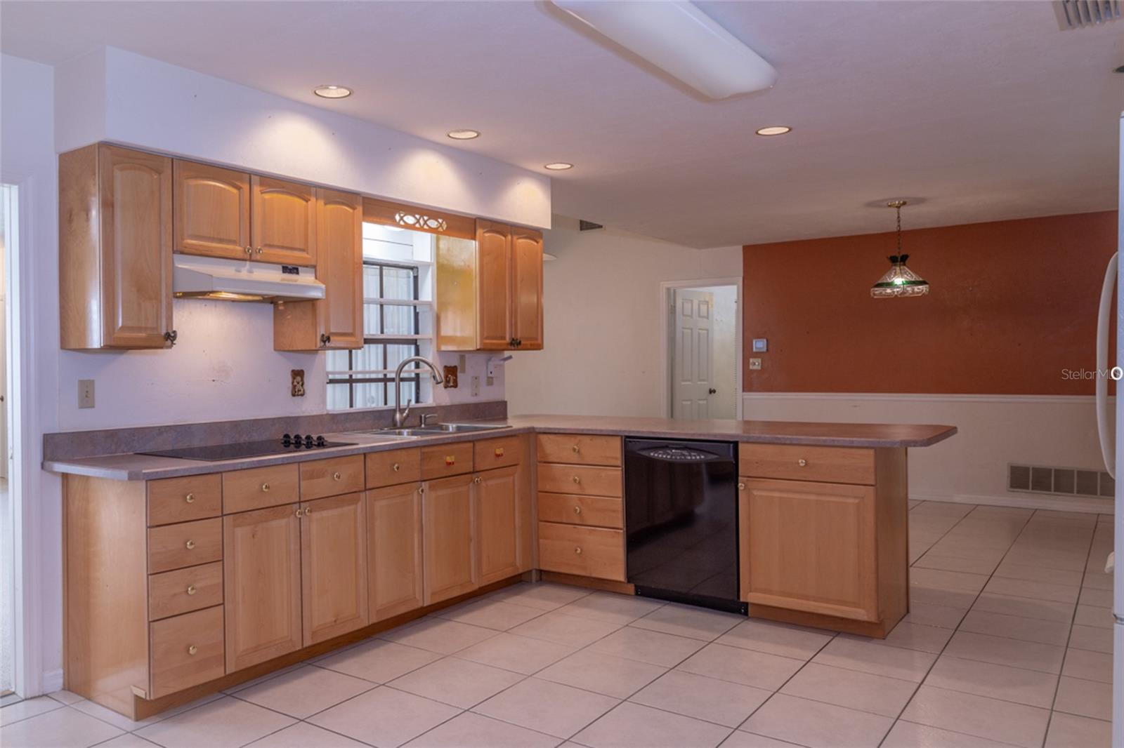 SLEEPY HOLLOW UNIT 01 - Residential