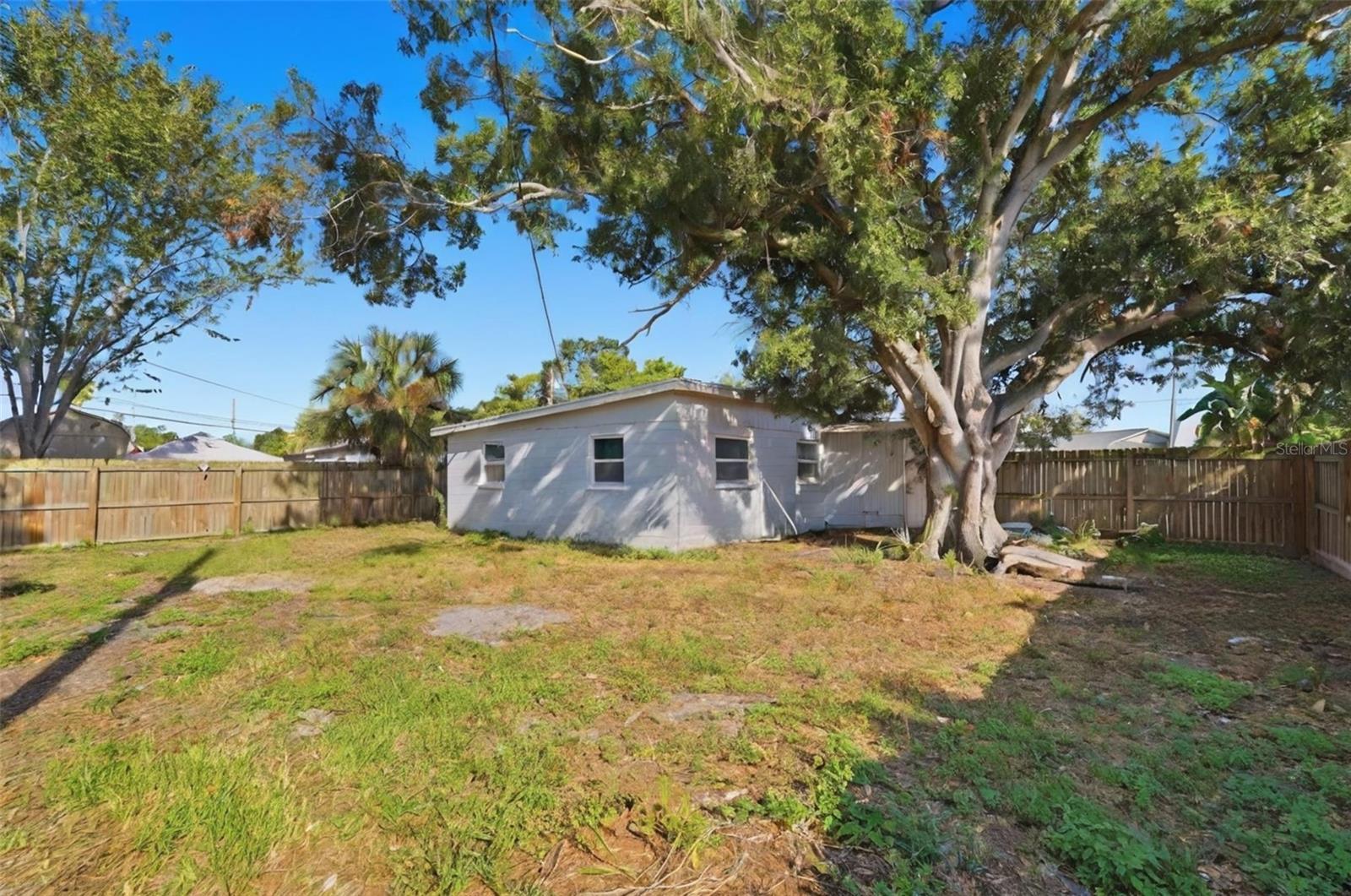 CRESTRIDGE 6TH ADD - Residential