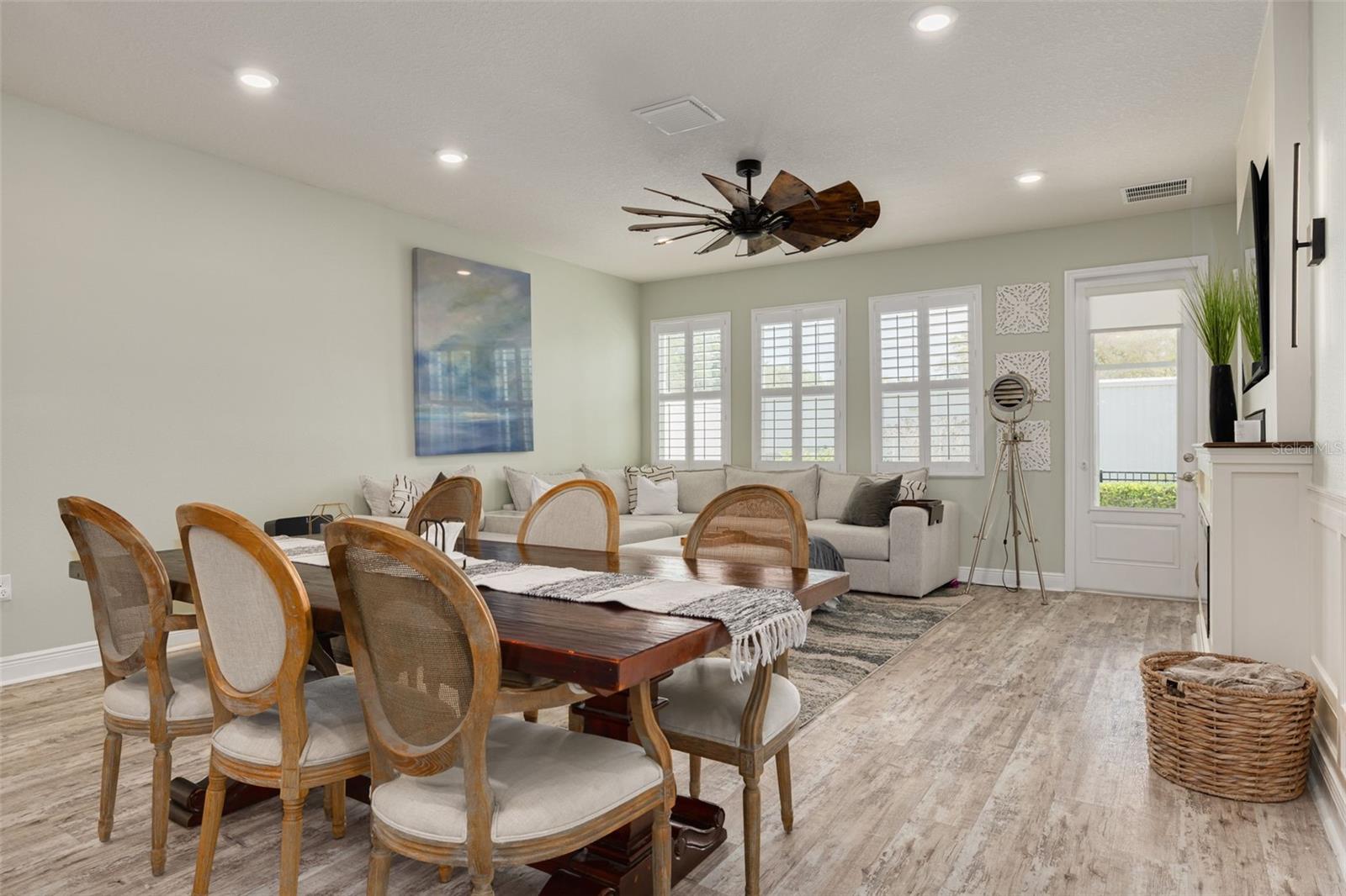 OZONA VILLAGE OF PALM HARBOR - Residential