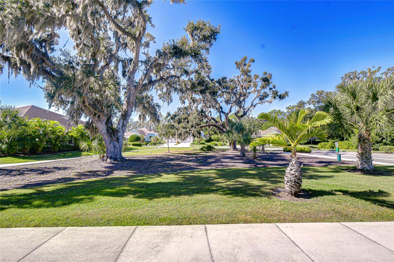 FISHHAWK RANCH WEST - Residential