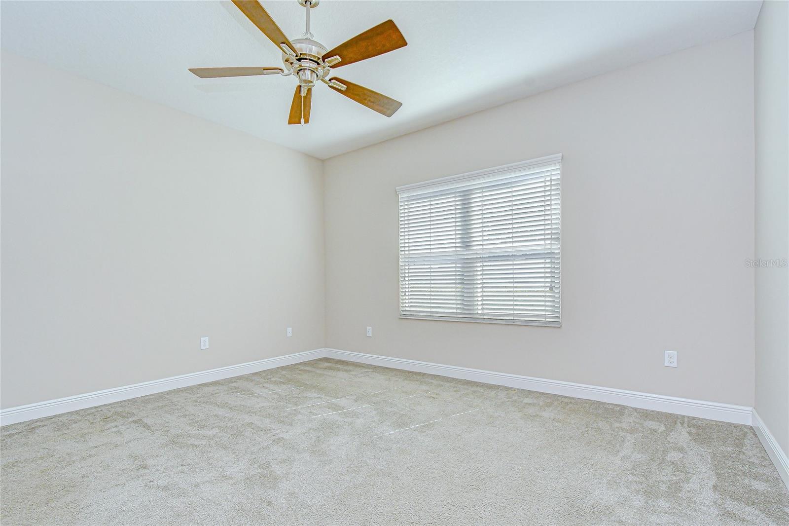 FISHHAWK RANCH WEST - Residential