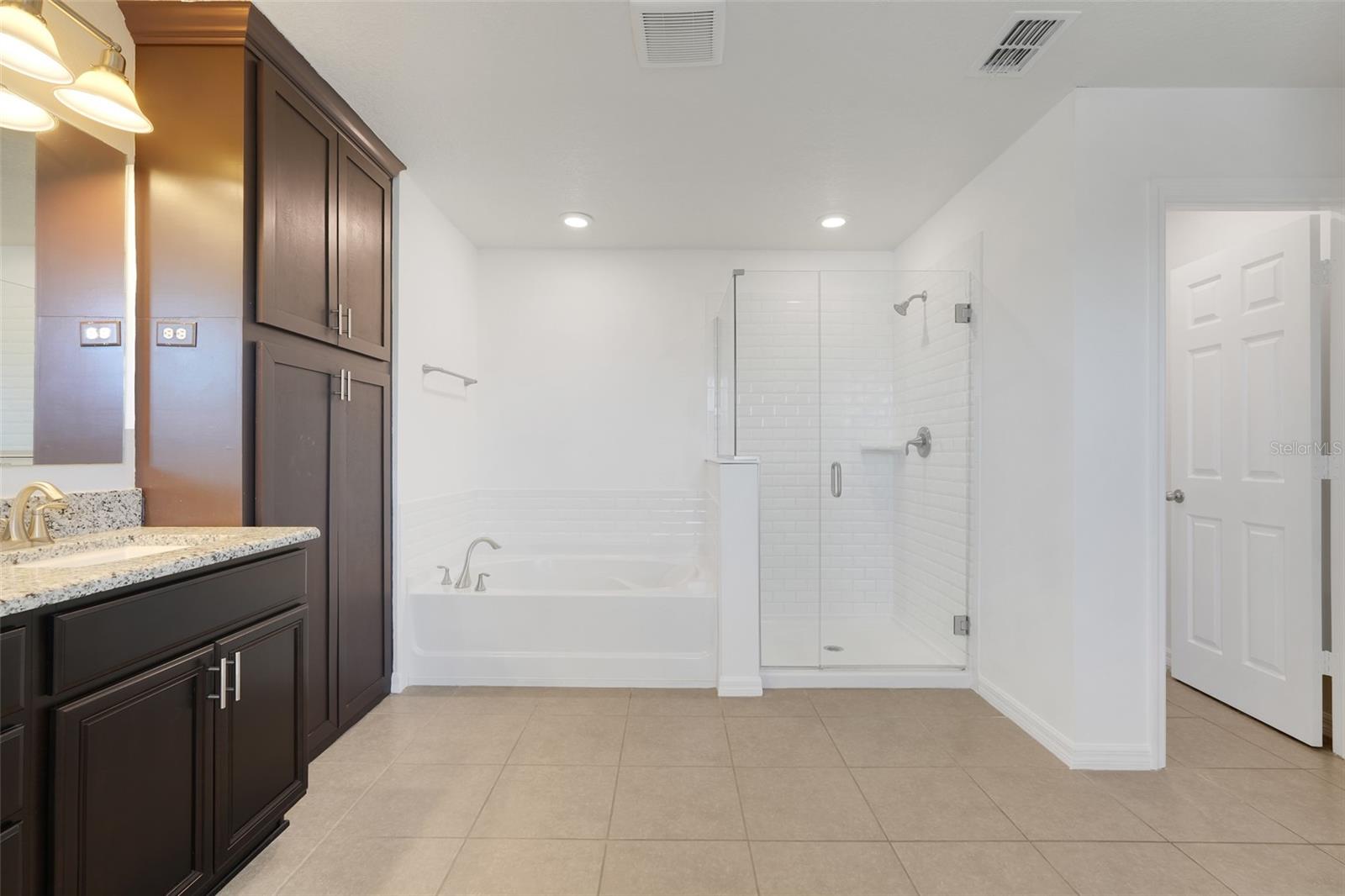 ORCHARD PK/STILLWATER XING PH - Residential