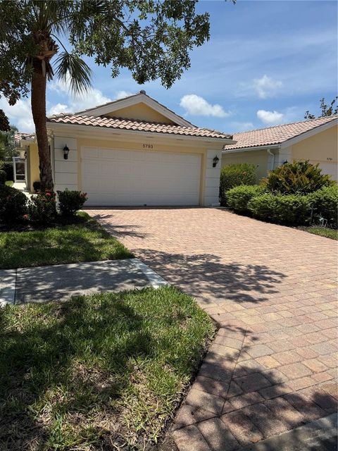 5793 ITHACA WAY SARASOTA FL 34238