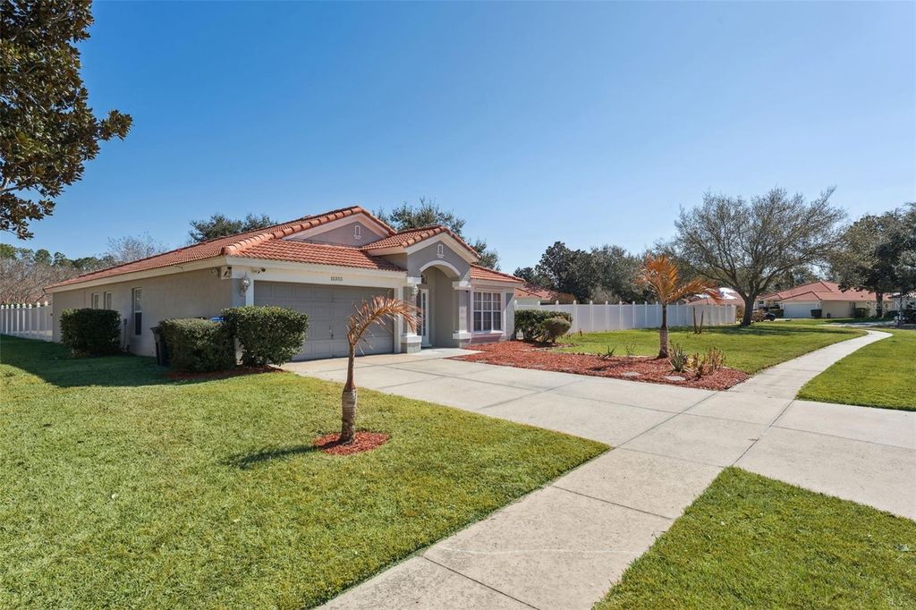 Photo of 11355 Arborside Bend Way, Windermere, FL 34786 (MLS # O6377273)