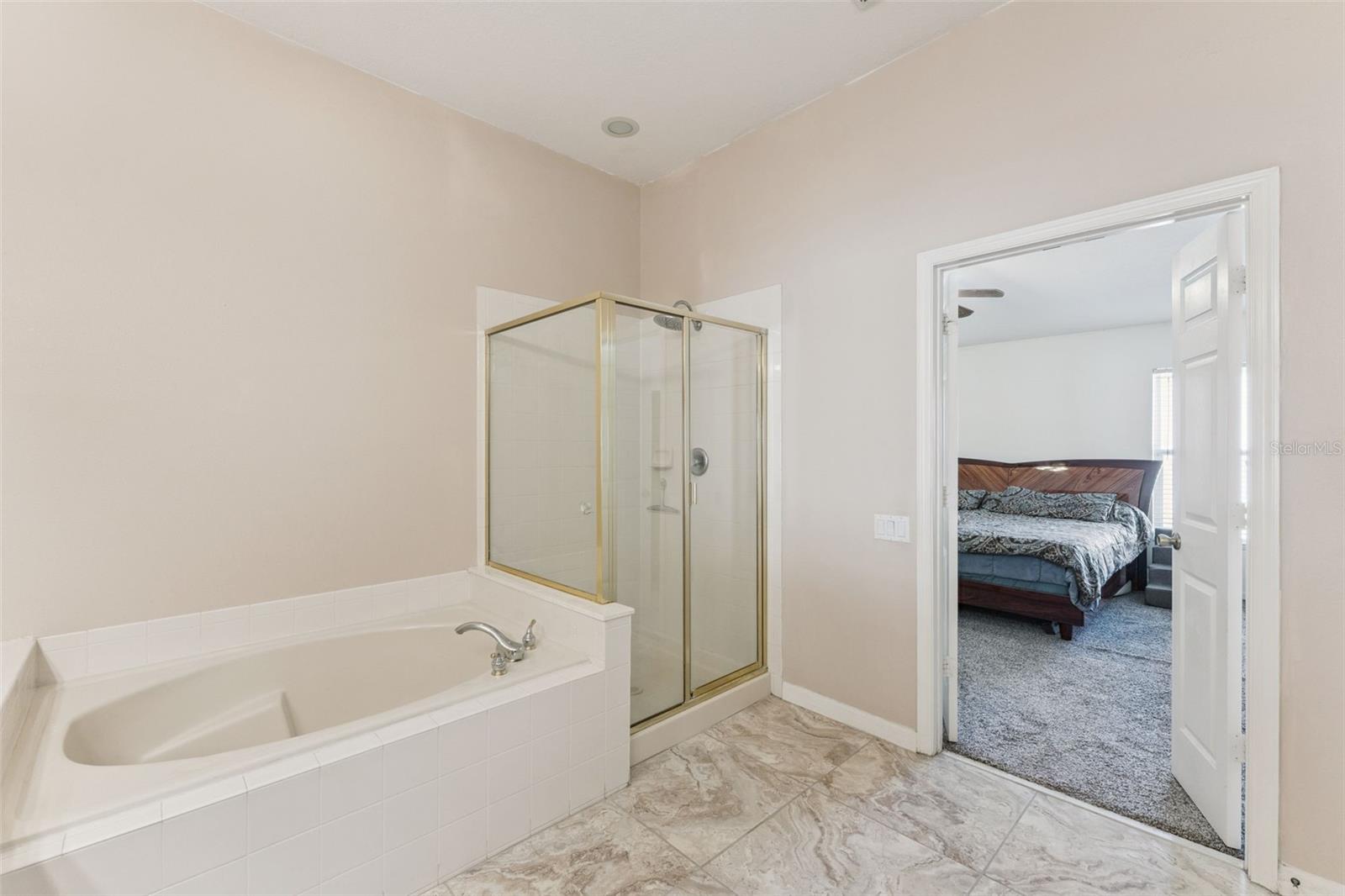 GLENMUIR 48 39 - Residential