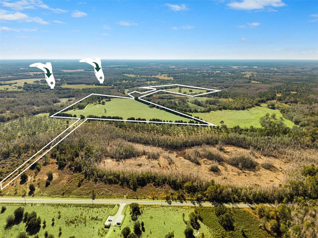 Photo of Lake Erie Road, Groveland, FL 34736 (MLS # W7883334)