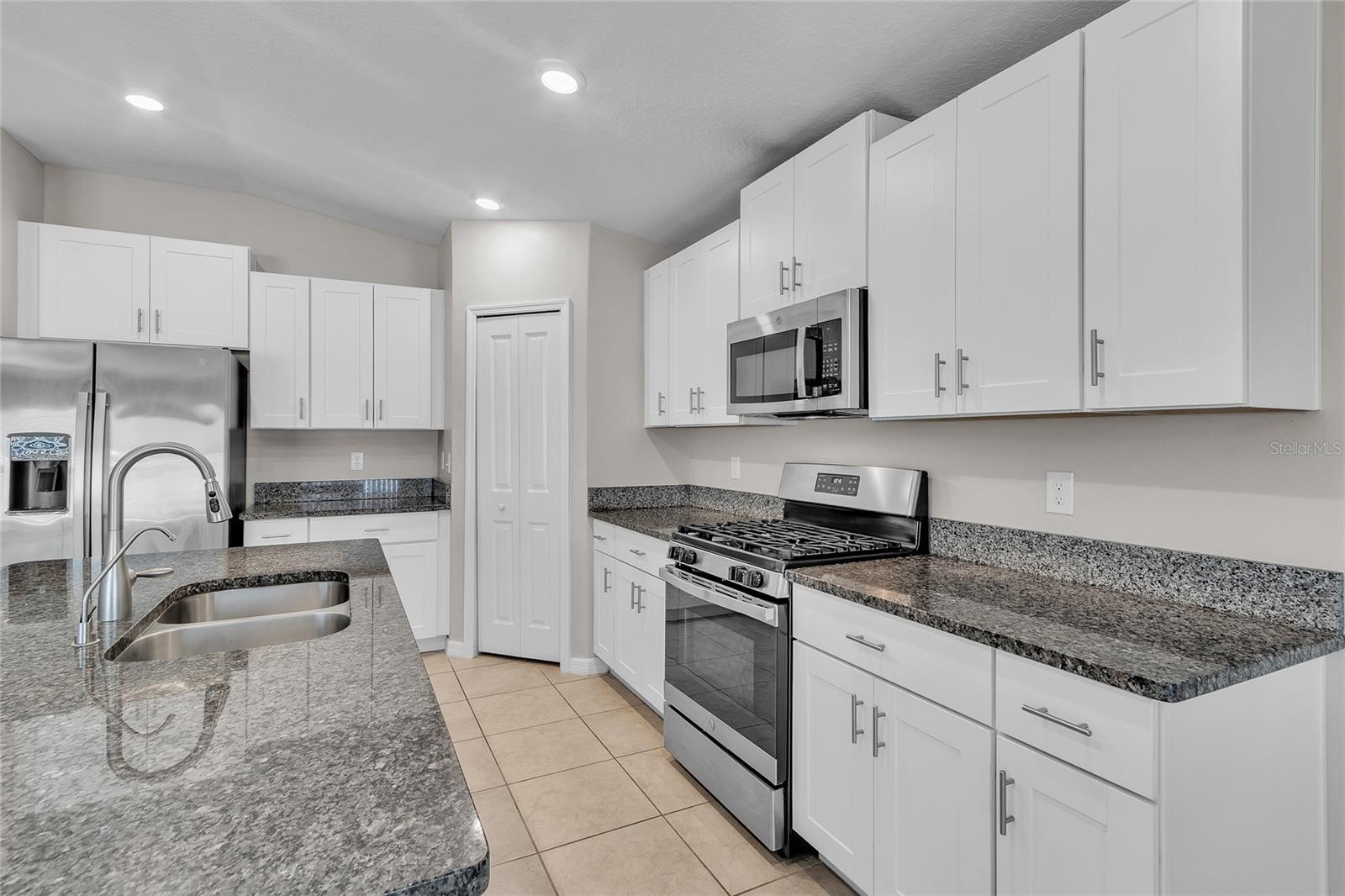10357 SCARLET SKIMMER DRIVE