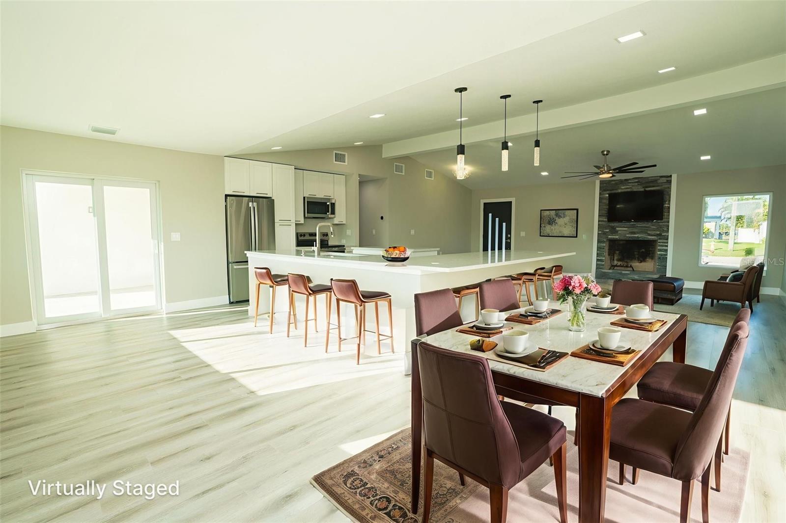 REV OF APOLLO BEACH UNIT - Residential