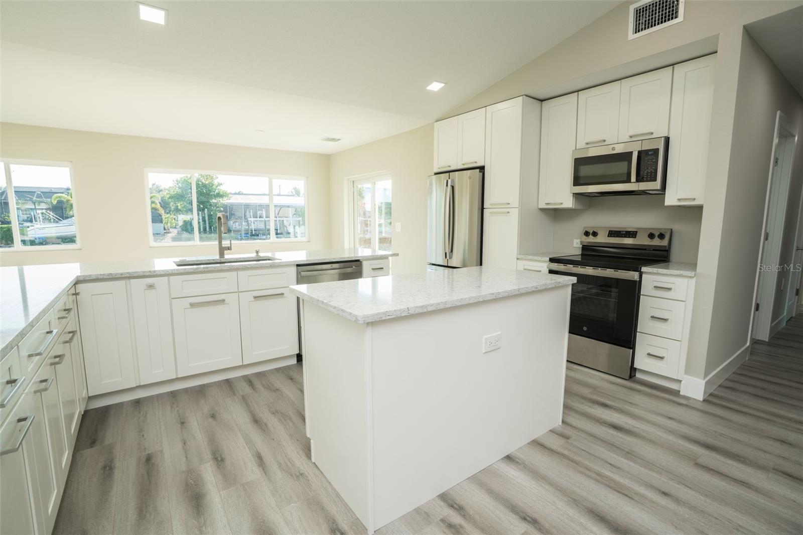 REV OF APOLLO BEACH UNIT - Residential