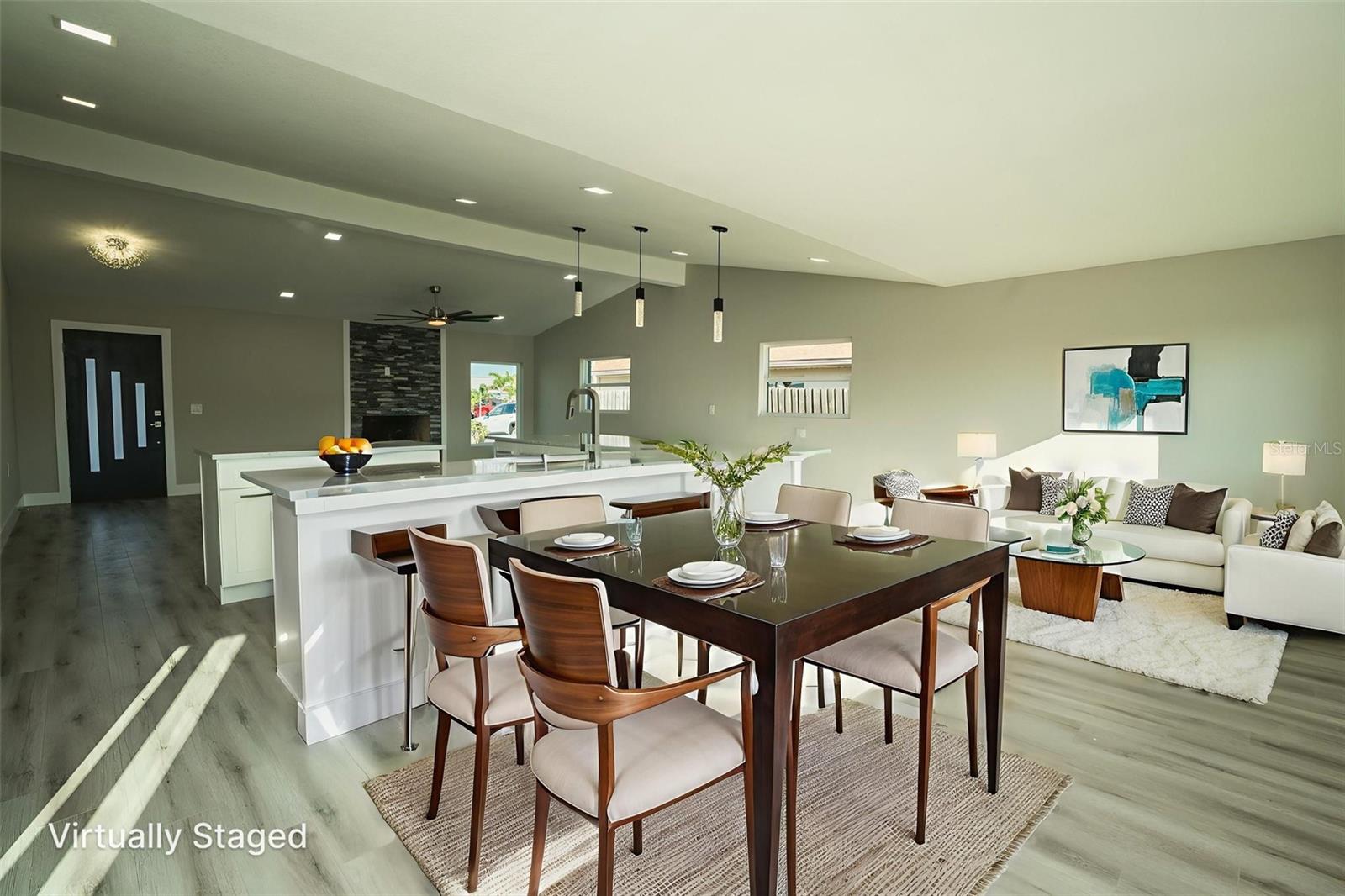 REV OF APOLLO BEACH UNIT - Residential