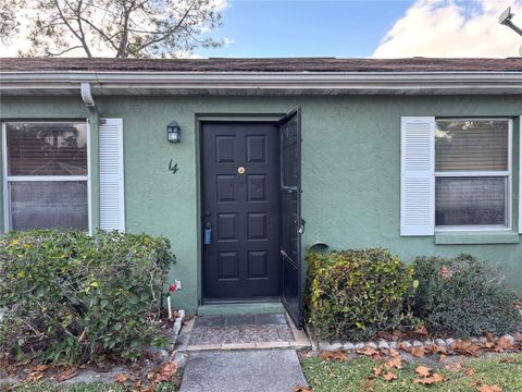 Photo of 14 E Las Palmas Way, Kissimmee, FL 34743 (MLS # S5139402)