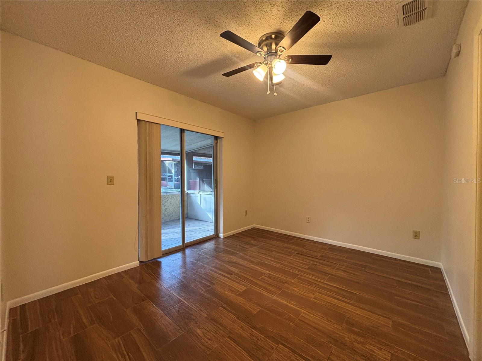 LAS PALMAS VILLAS - Residential