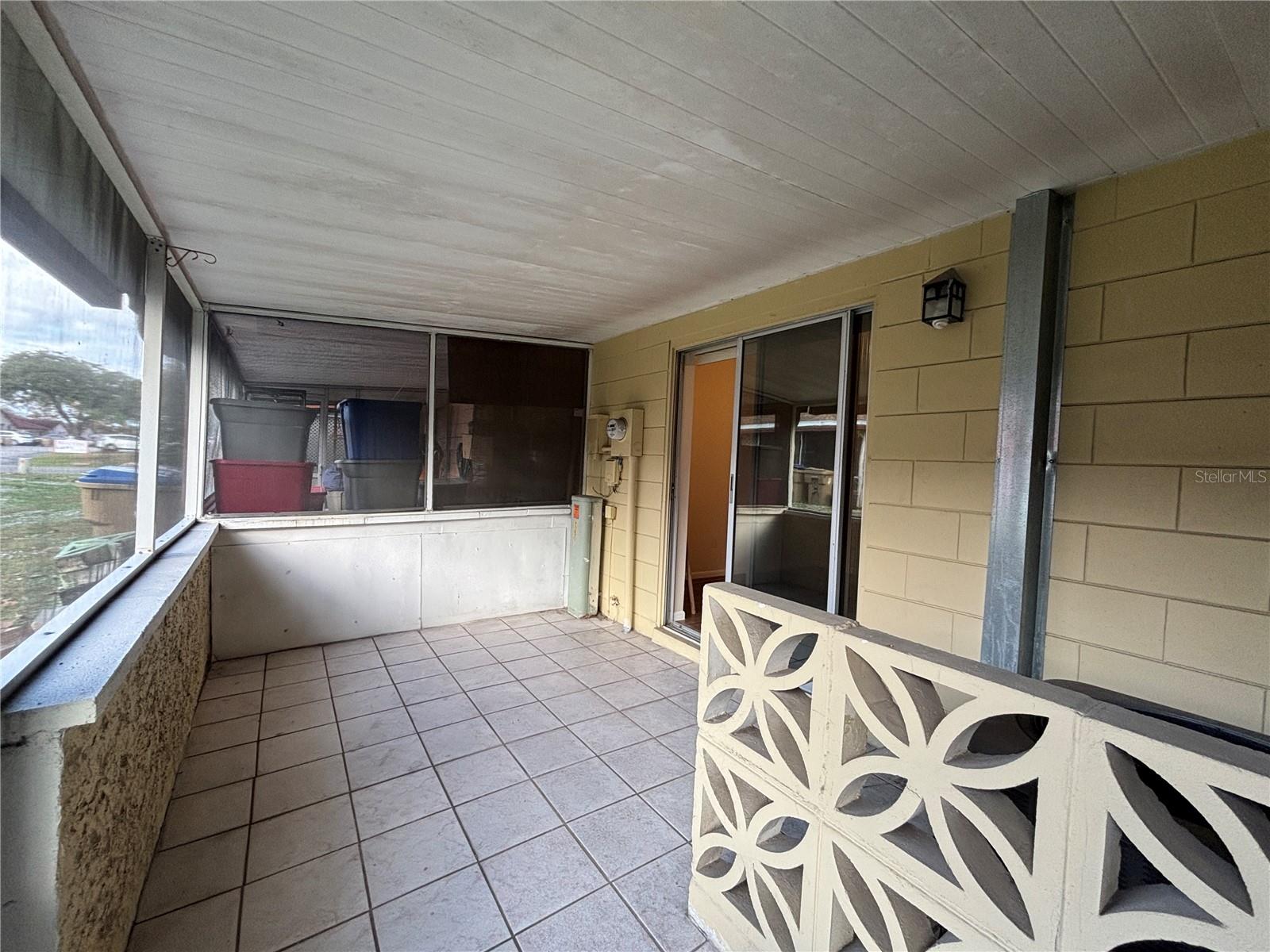 LAS PALMAS VILLAS - Residential