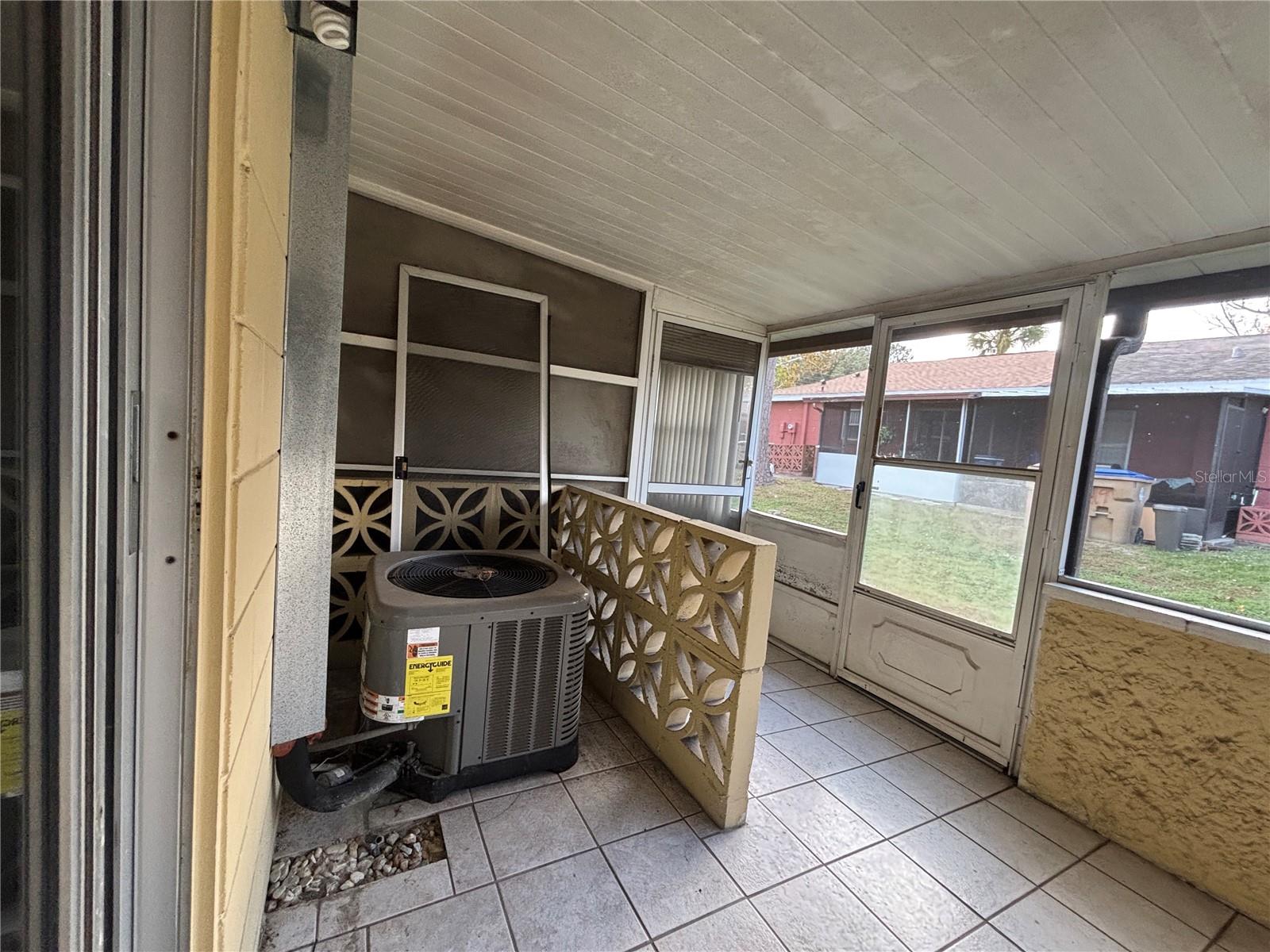 LAS PALMAS VILLAS - Residential