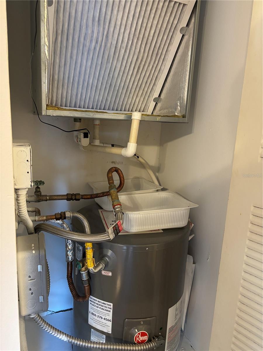 LAS PALMAS VILLAS - Residential