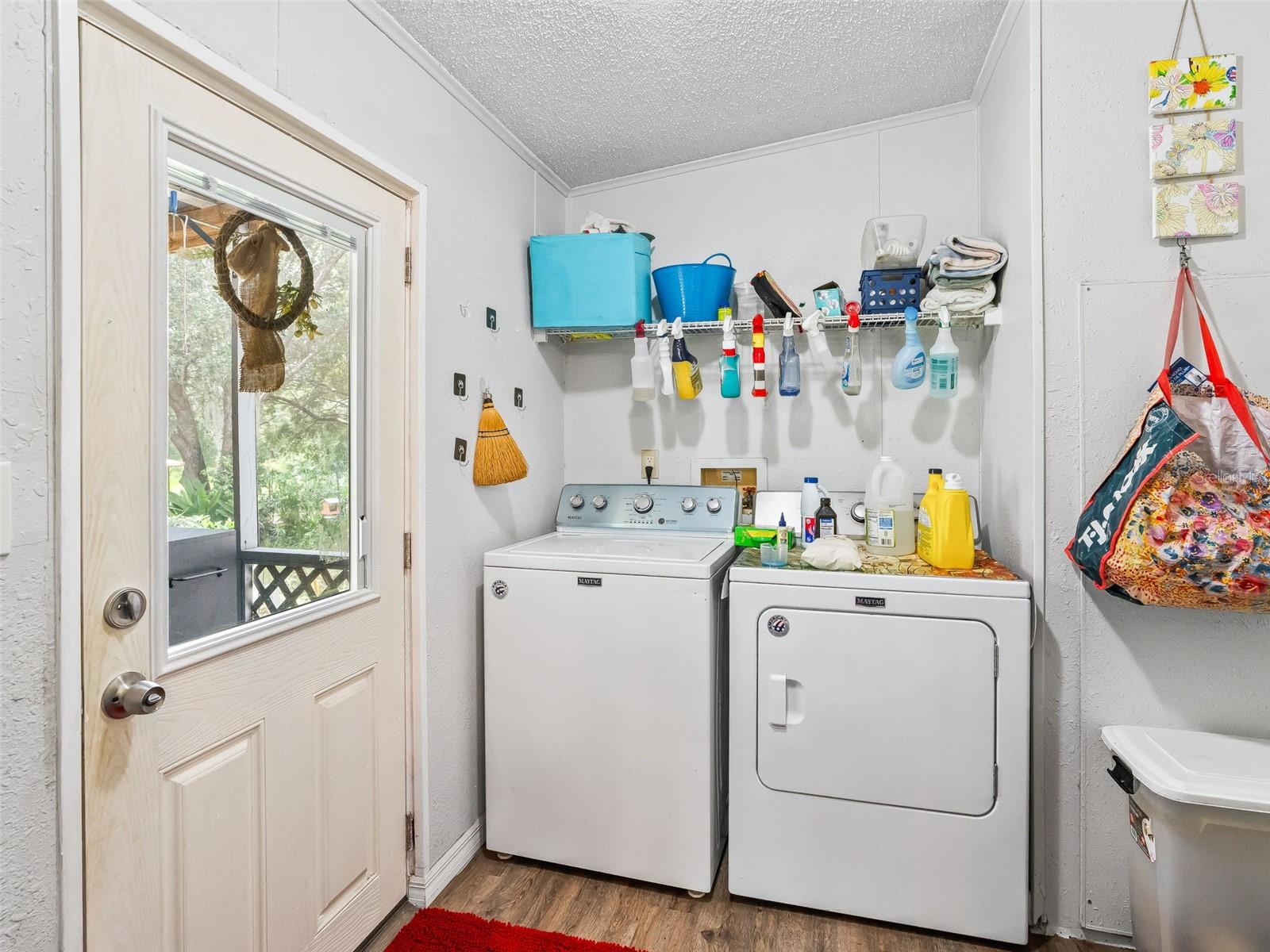 COUNTRYSIDE LAKES - Residential