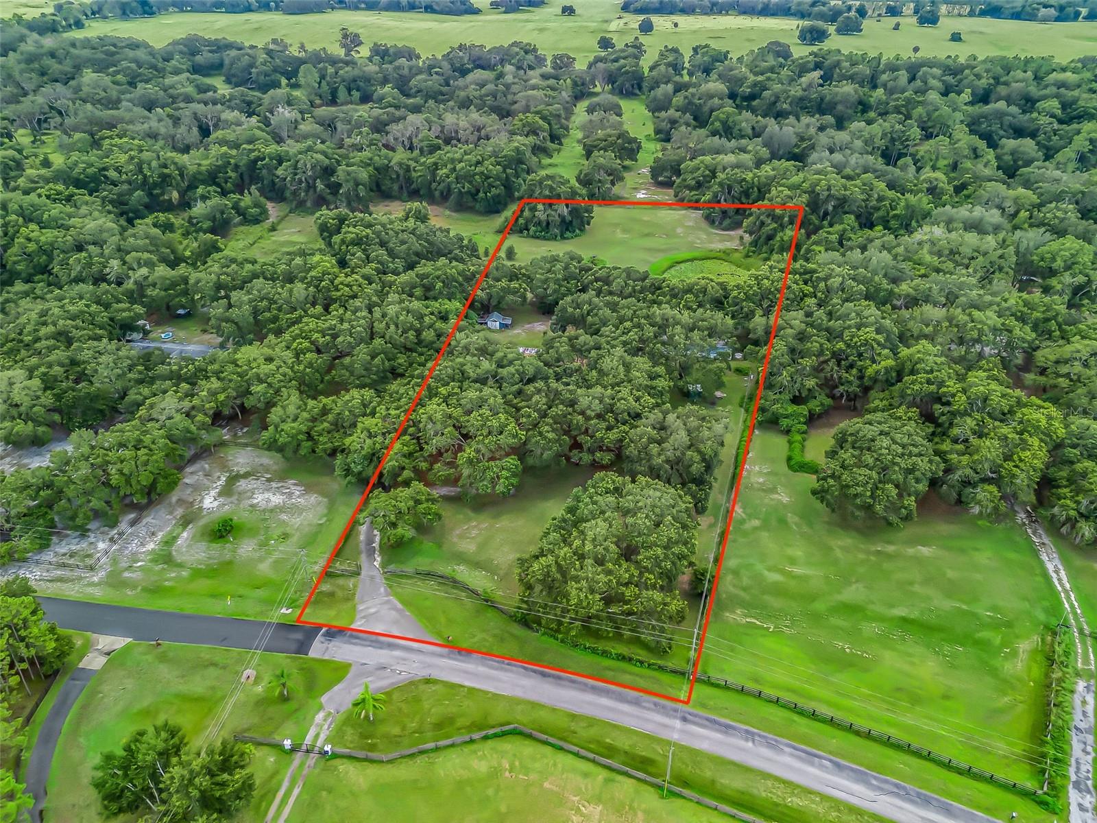 COUNTRYSIDE LAKES - Residential