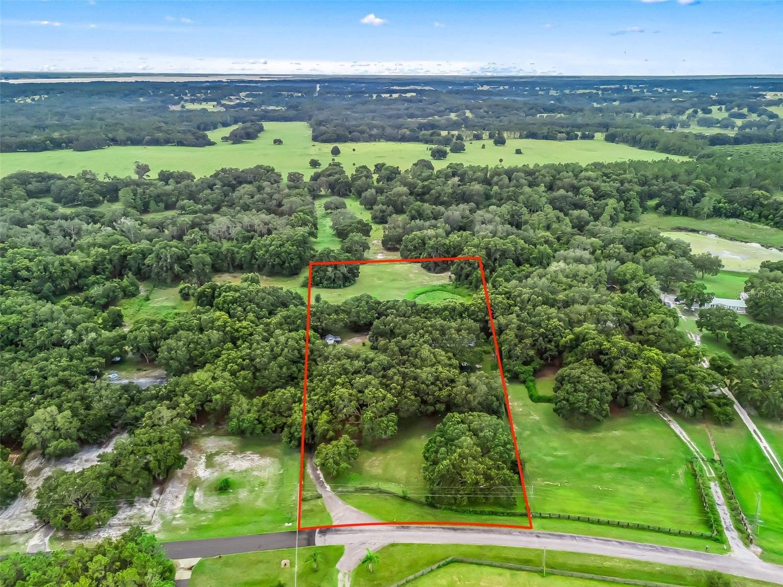 COUNTRYSIDE LAKES - Residential