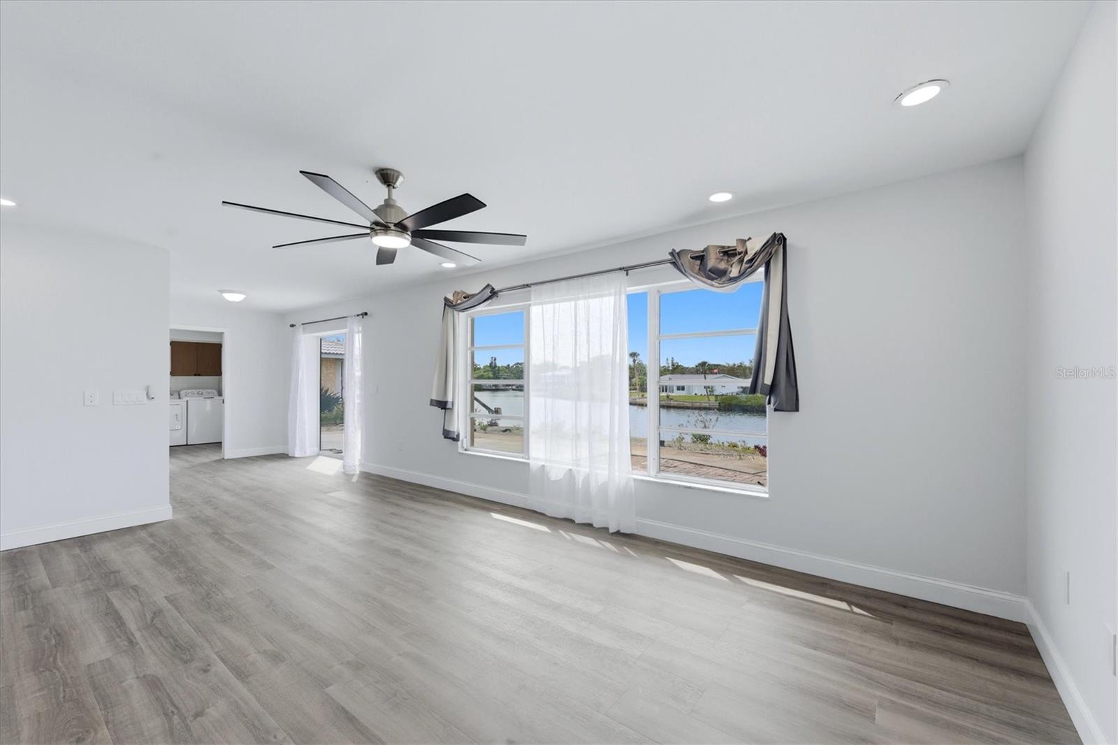 ENGLEWOOD ISLES SUB - Residential