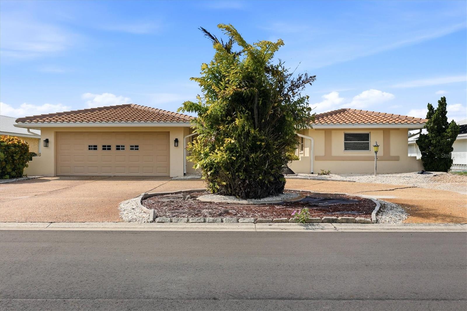 ENGLEWOOD ISLES SUB - Residential