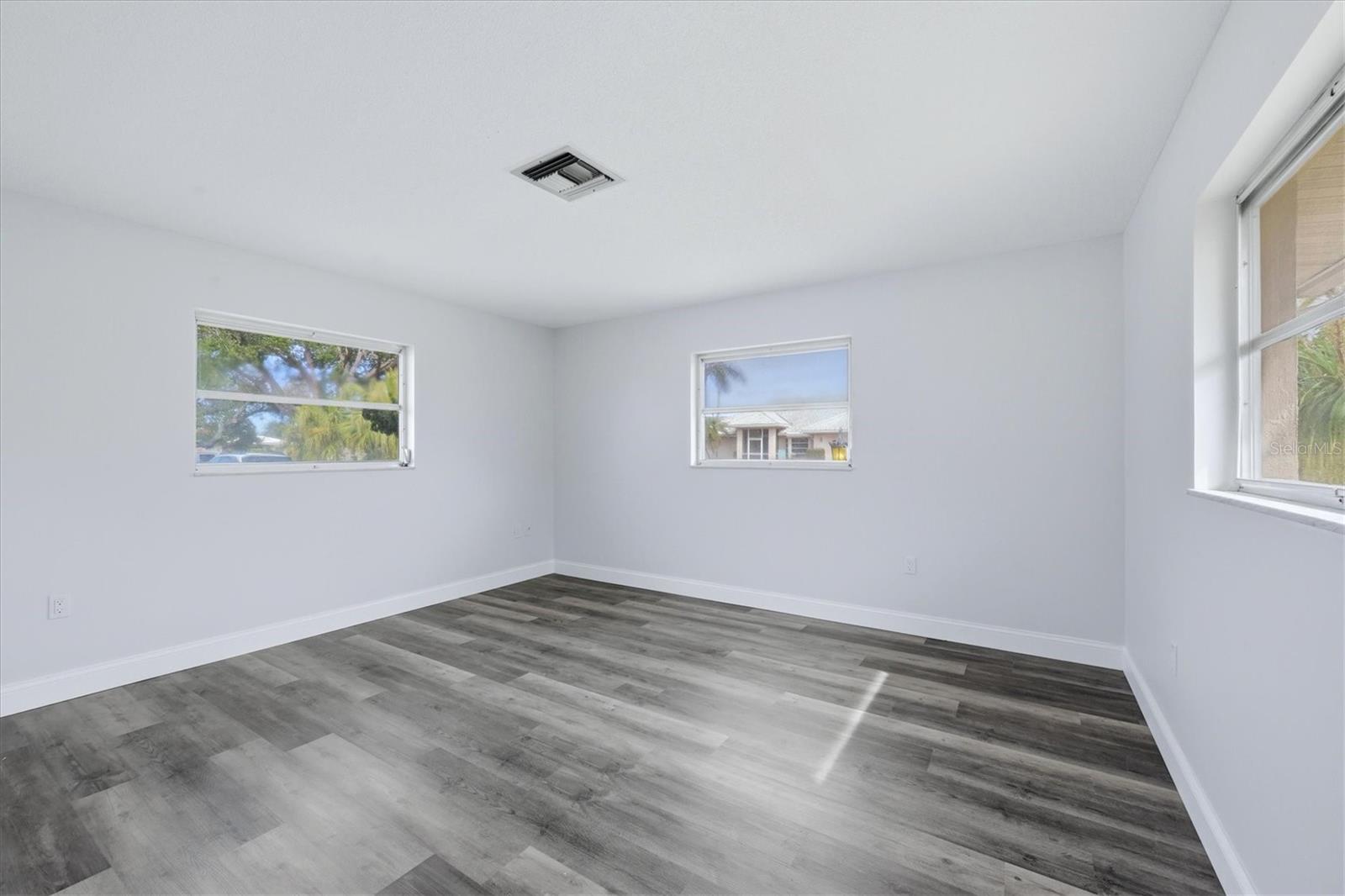 ENGLEWOOD ISLES SUB - Residential