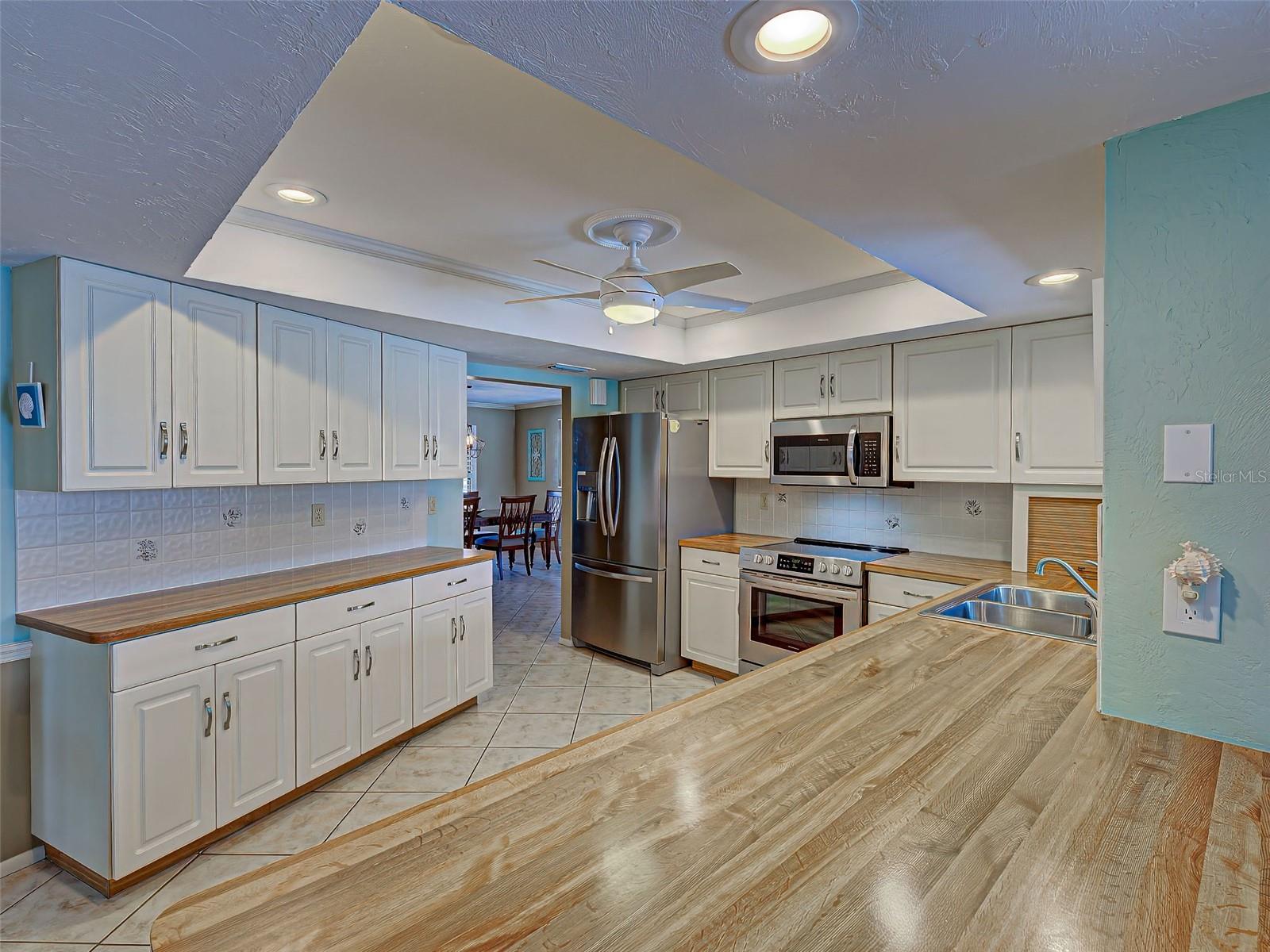 JACARANDA WEST COUNTRY CLUB VILLAGE - Residential